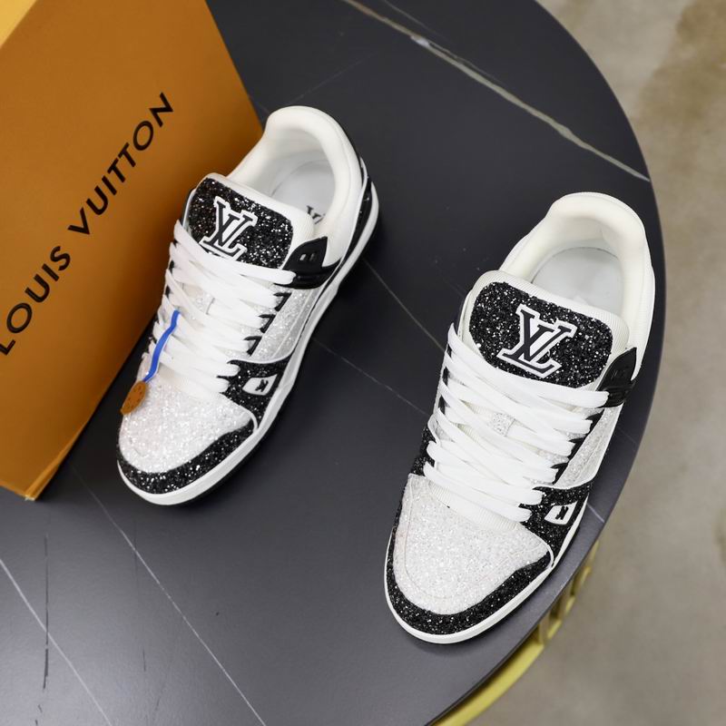 L X V Trainers Sneakers detail 3