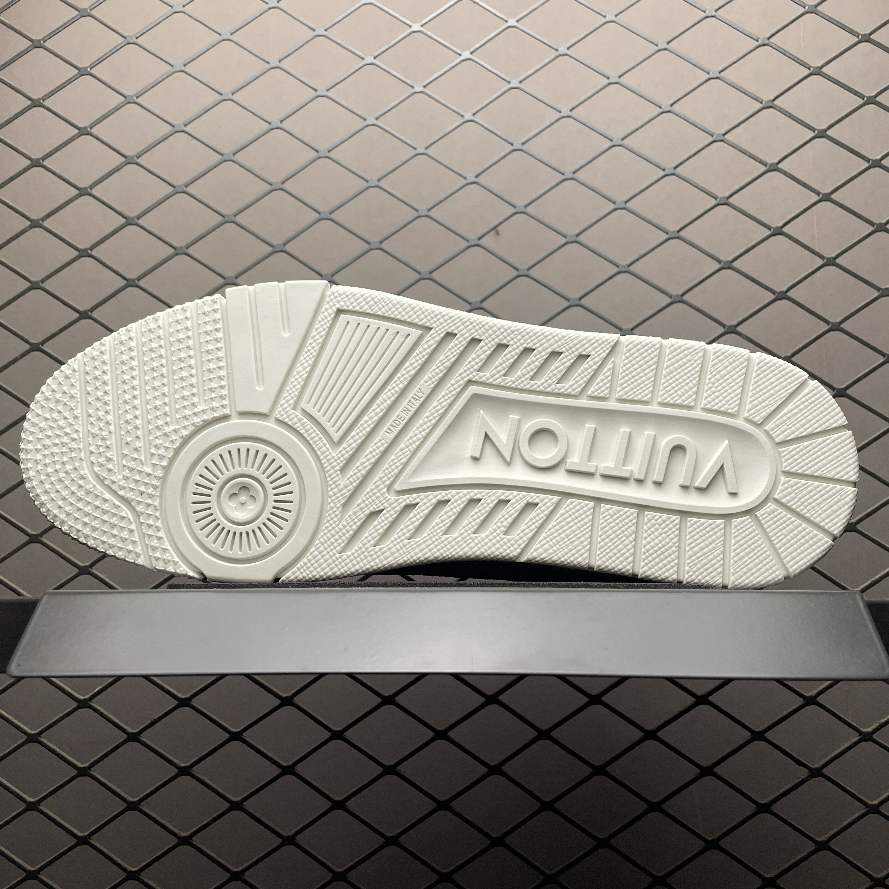 L X V TRAINER SNEAKERS detail 5