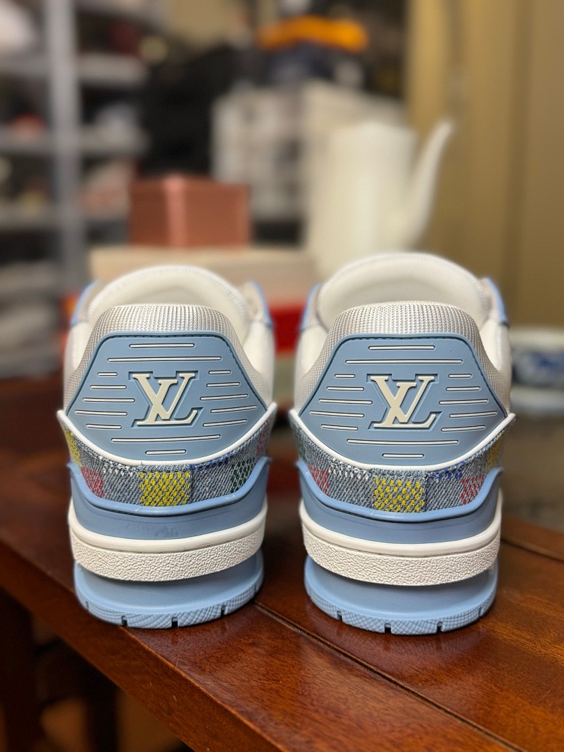 LV Trainer  仔蓝三彩棋盘格 尺码：36-46  48