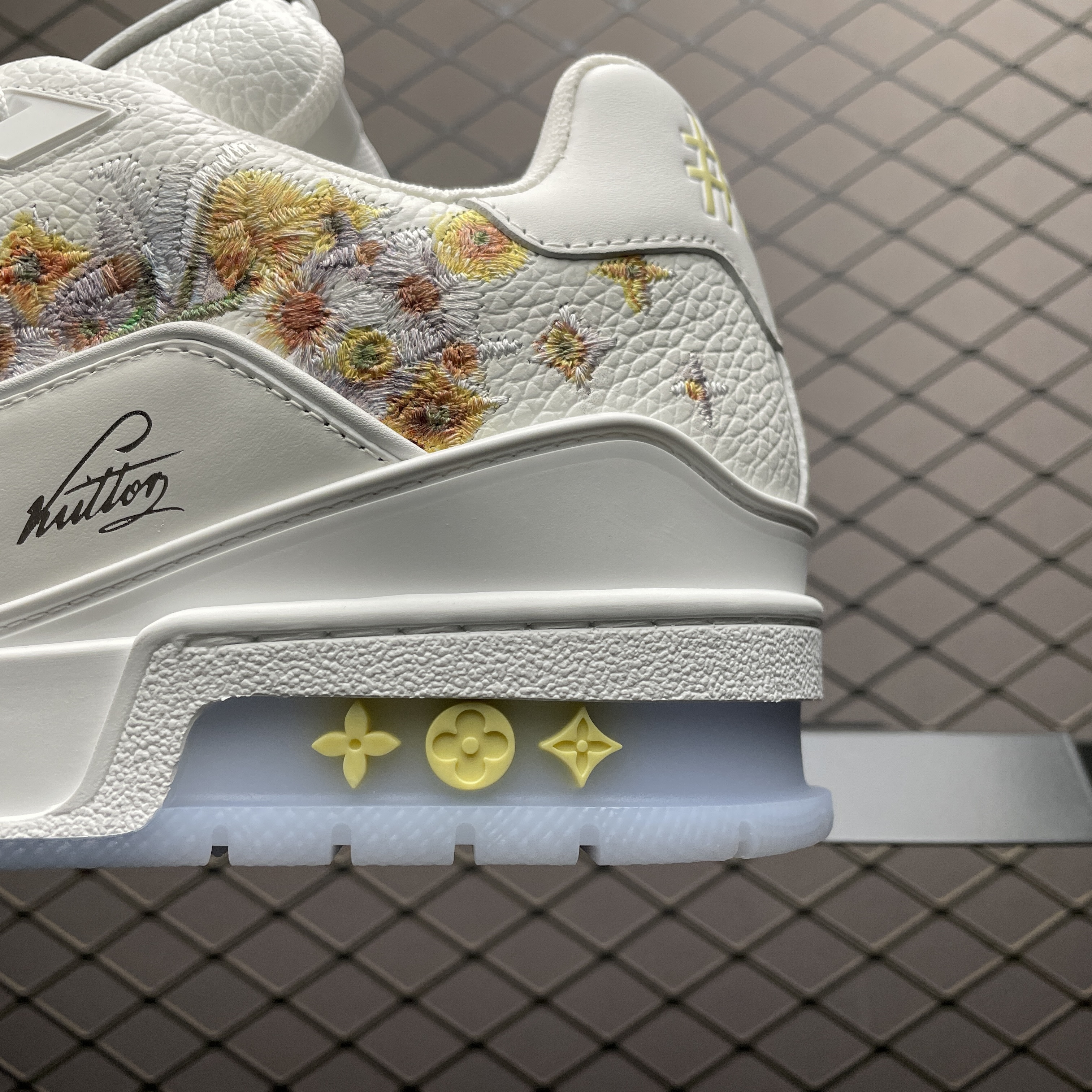 L X V TRAINER SNEAKERS detail 4