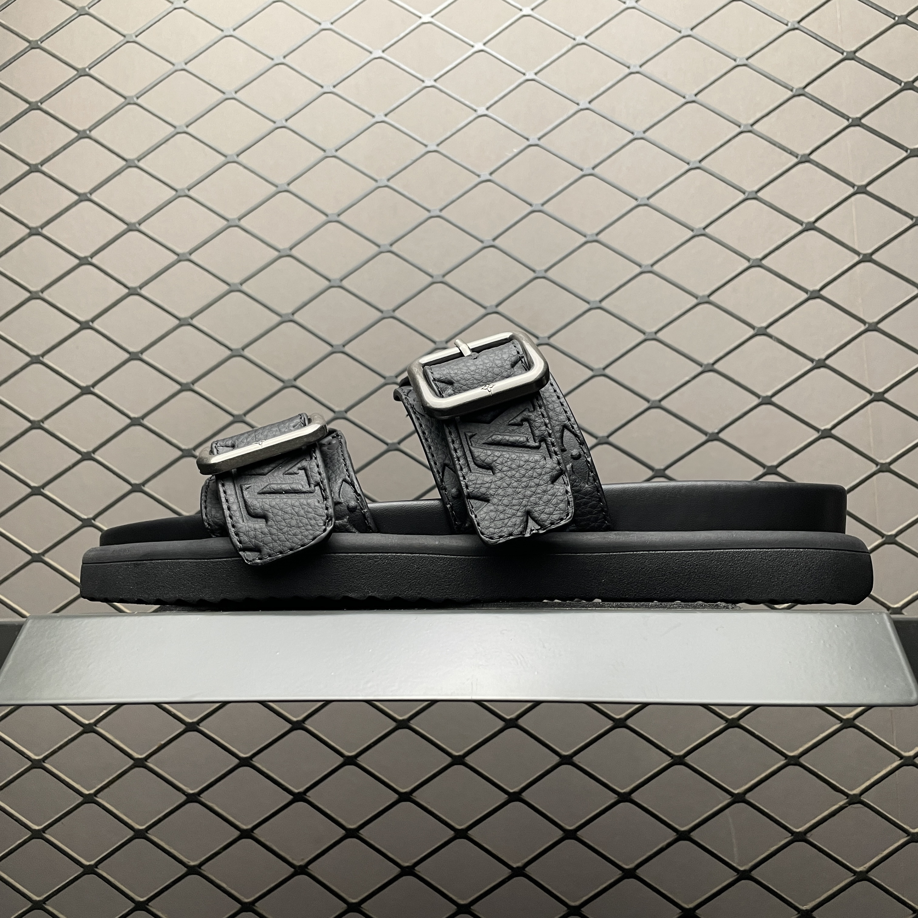 L X V Venice slippers(Multiple colors) detail 2