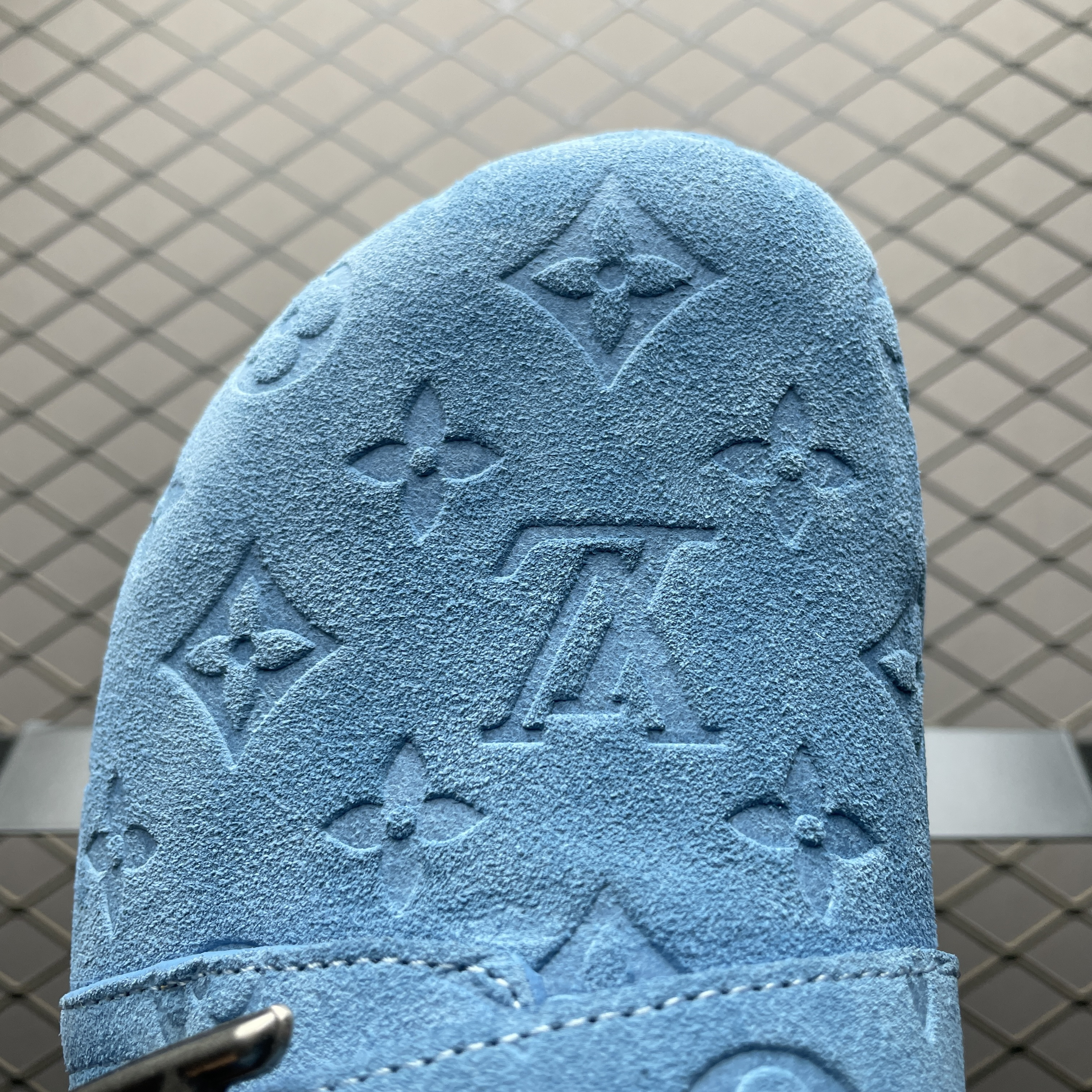 L X V Easy slippers(Multiple colors) detail 8