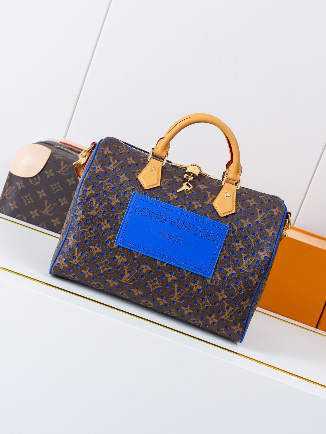L X V Speedy soft 30 M29143 21x17x30cm