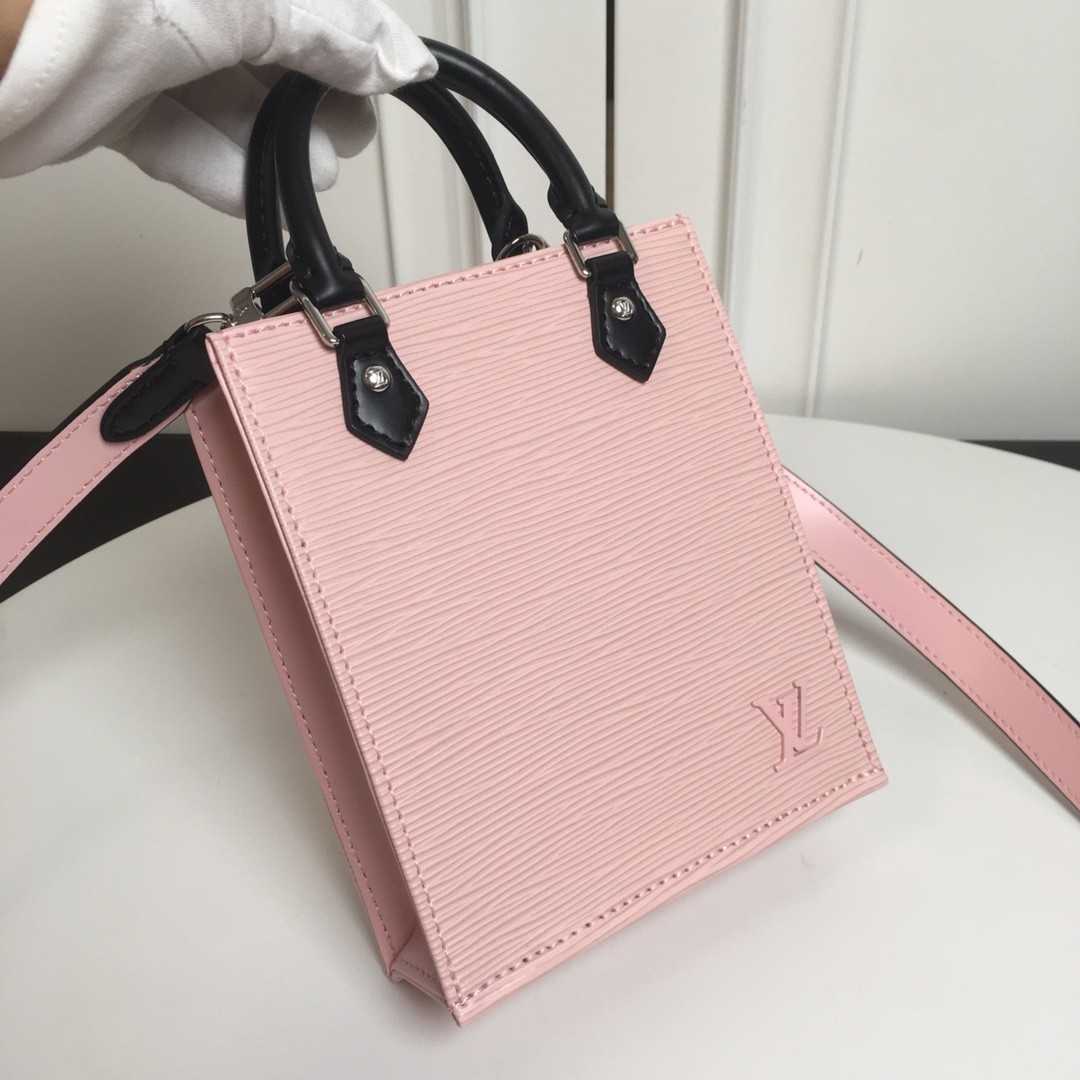 L X V PETIT SAC PLAT M69441 Size:14x17x5cm detail 2