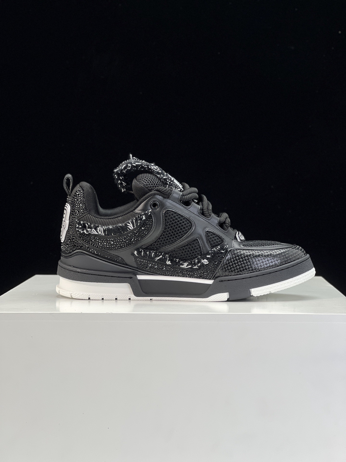 L X V Skate Sneaker detail 6