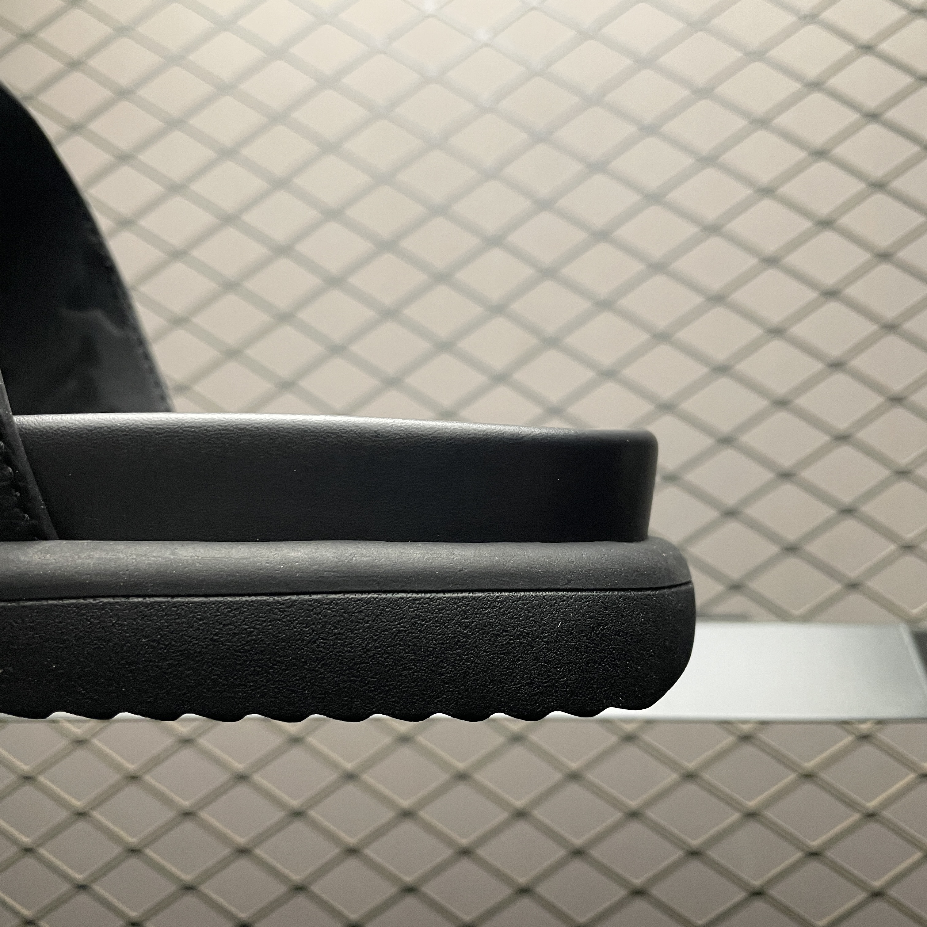 L X V Venice slippers(Multiple colors) detail 5