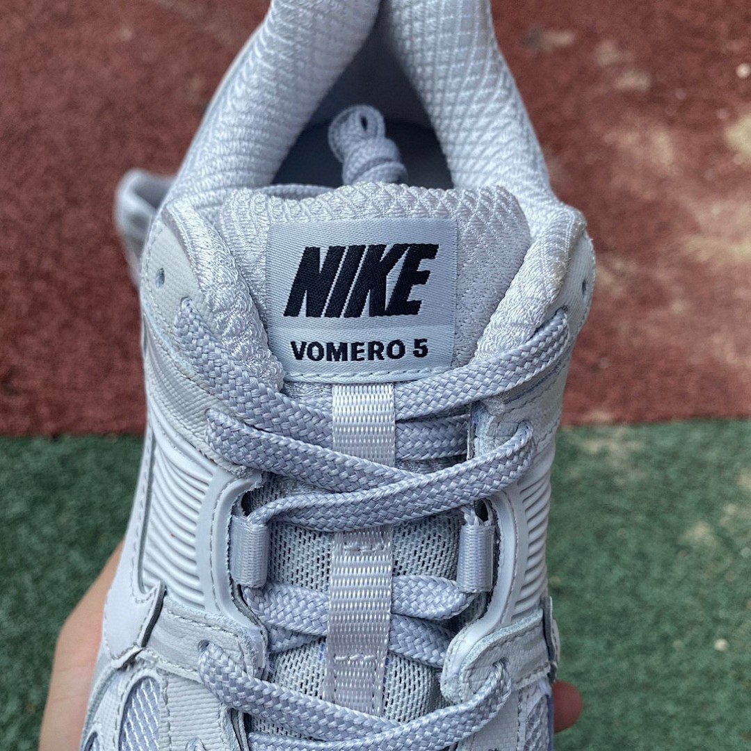 Zoom Vomero 5白灰 Nike Air Zoom Vomero 5防滑耐磨女款 低帮跑步鞋 bv1358-001
