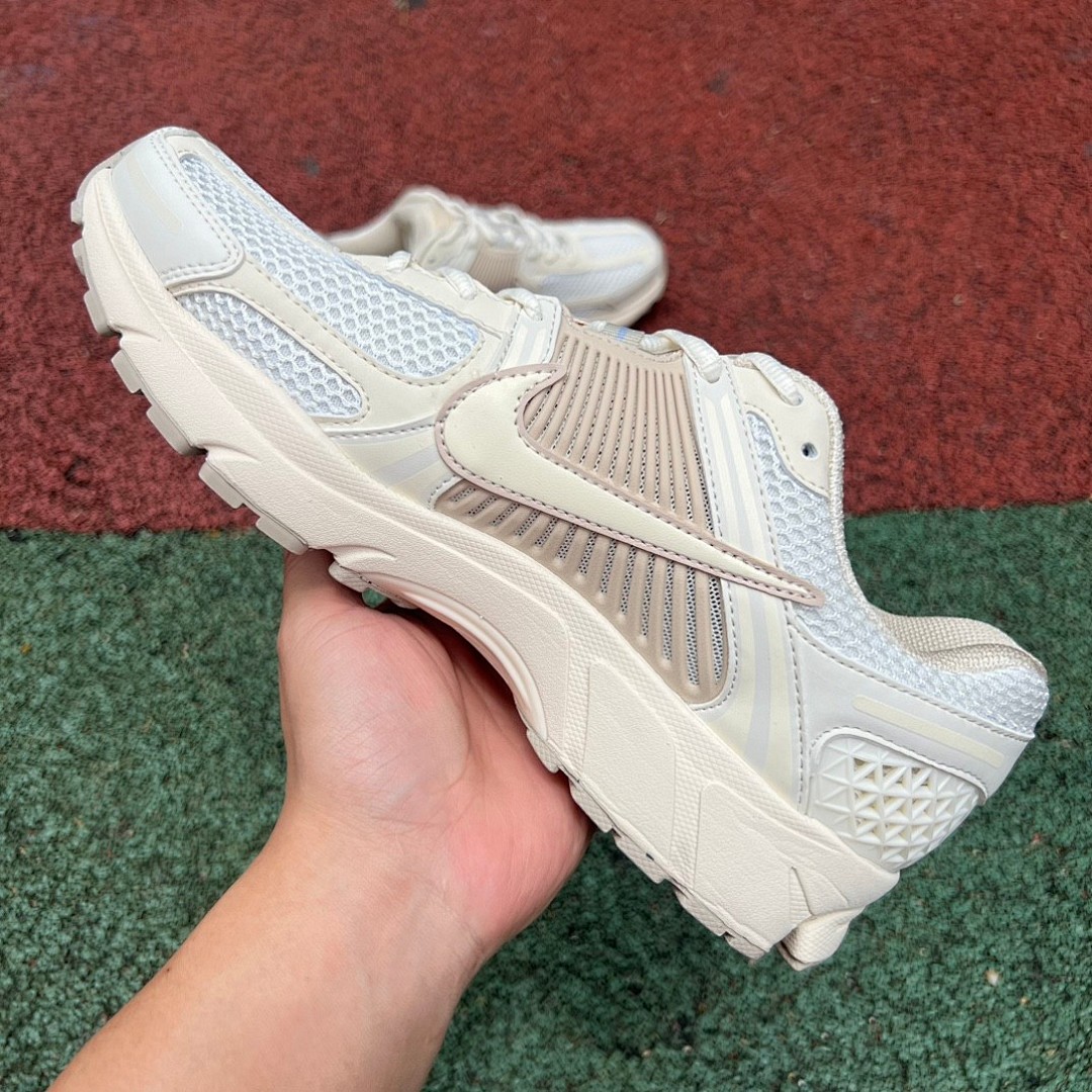 Zoom Vomero 5米灰 Nike Zoom Vomero 5低帮 复古潮流跑步鞋FQ6868-181
