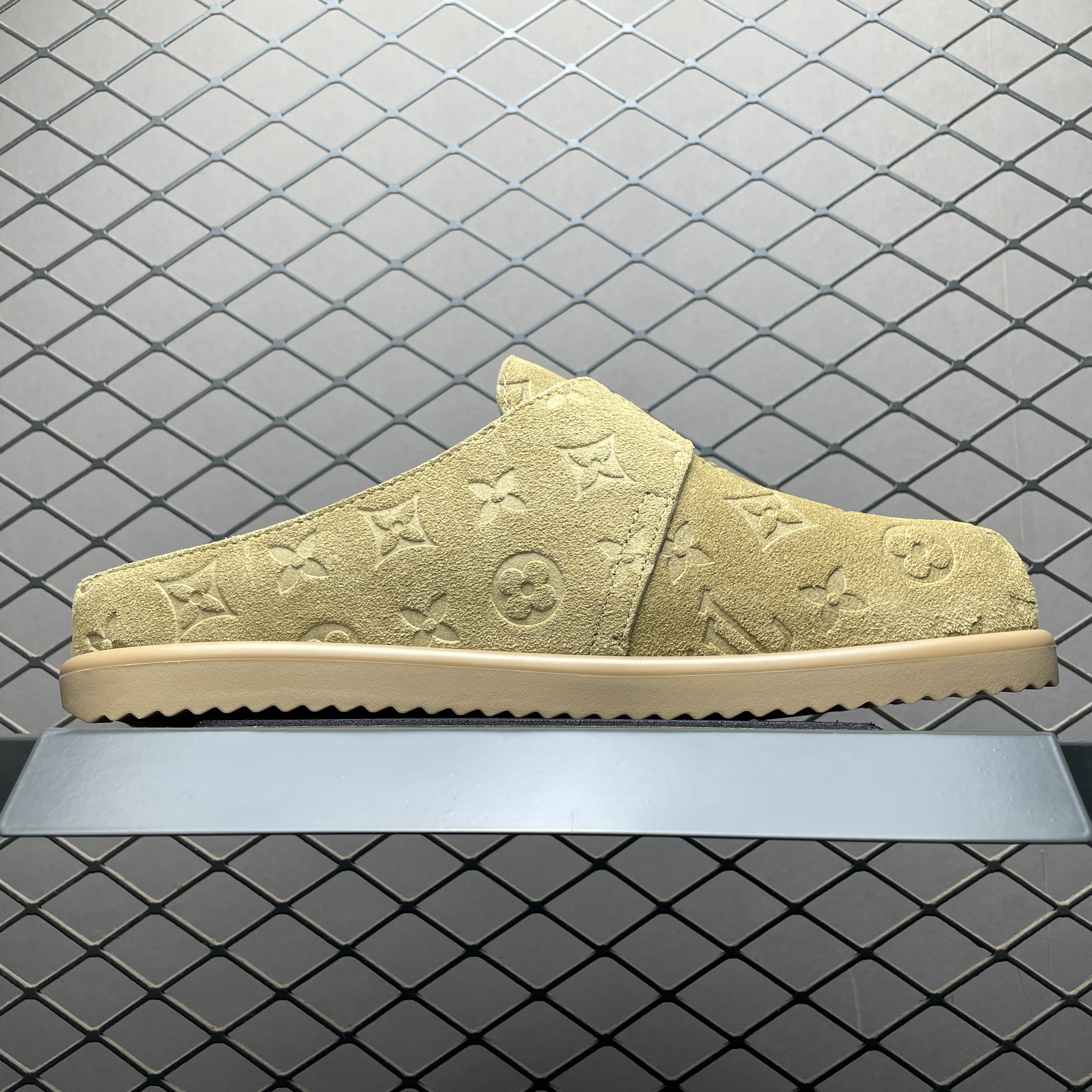 L X V Easy slippers(Multiple colors) detail 17
