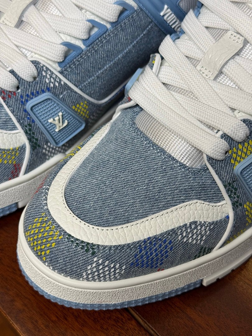 LV Trainer  仔蓝三彩棋盘格 尺码：36-46  48