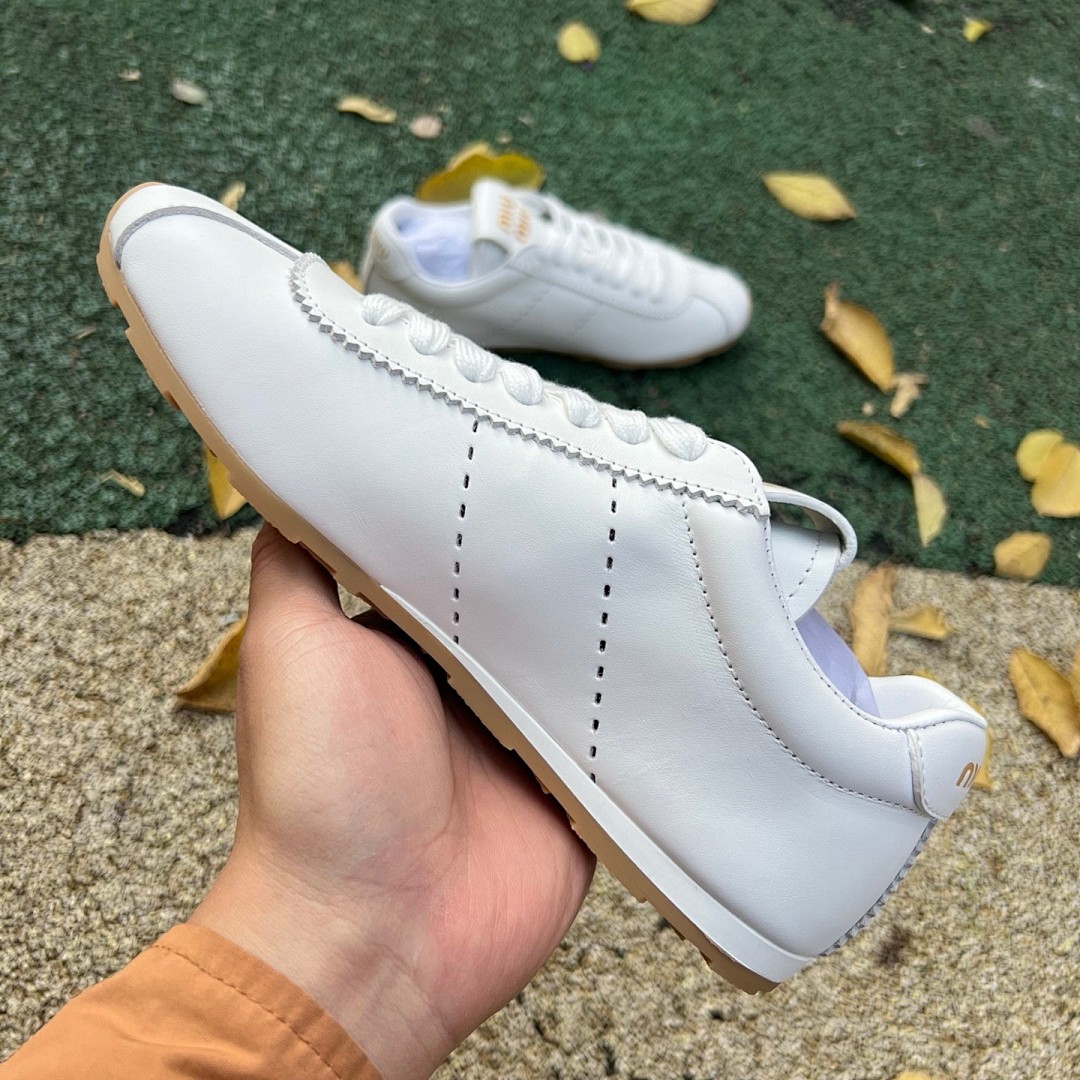 MIU MIU缪缪 Plume 皮革白色 运动鞋 尺码：35-40 ，38