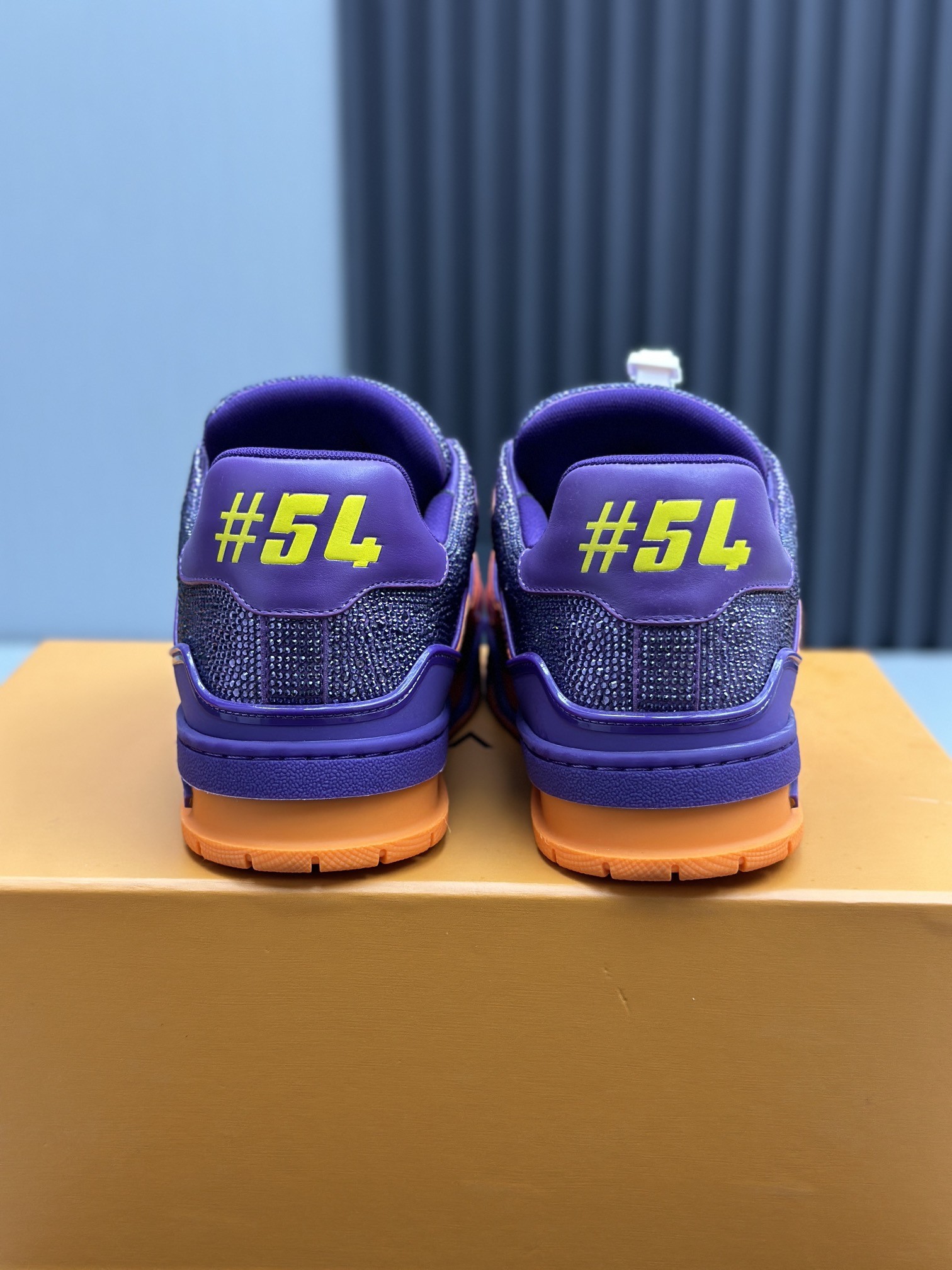 L X V Trainers Sneakers detail 6