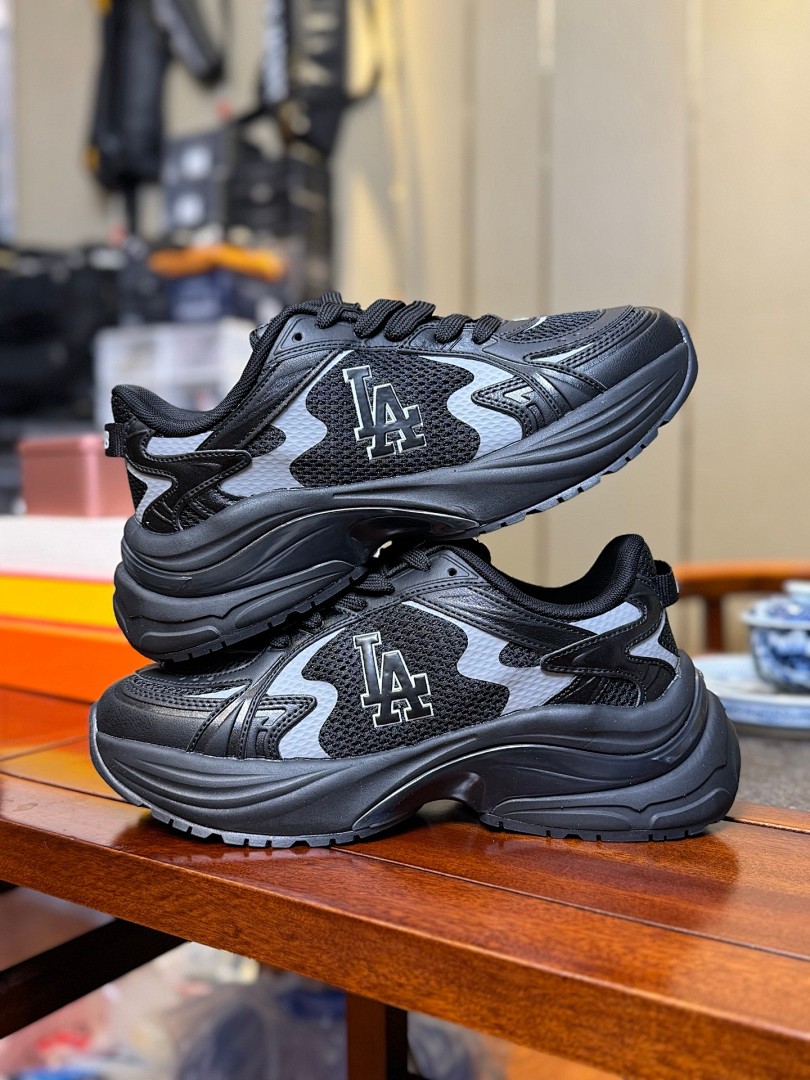 MLB黑灰 Curve Runner 跑步鞋 黑色3ARNSPL4N（GP010）