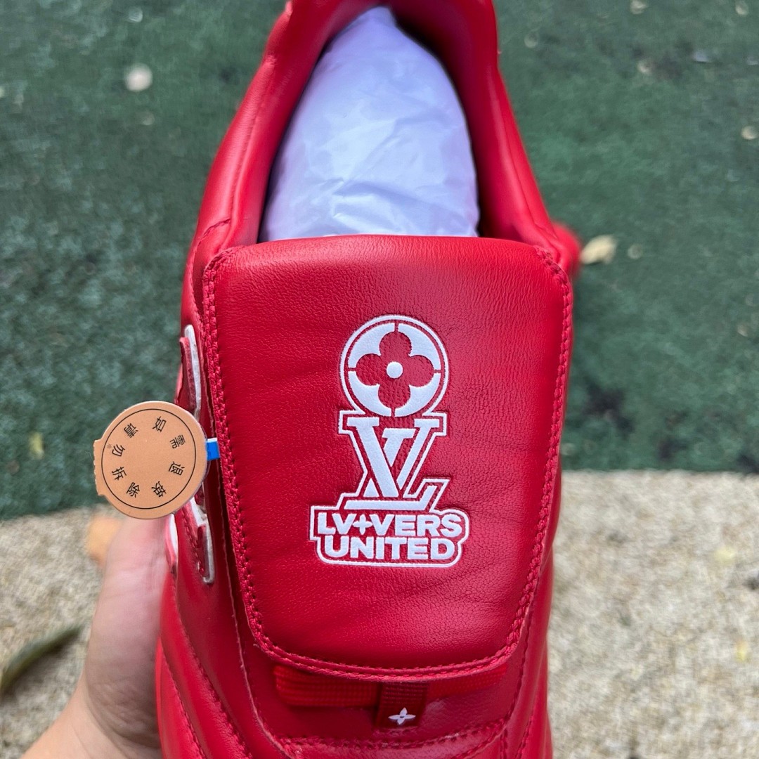 LOUIS VUITTON Footprint Soccer lv足球鞋红色 尺码：39-45   52