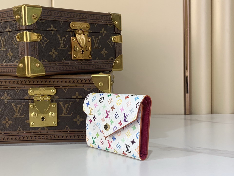 L X V Wallets(Multiple sizes) detail 15