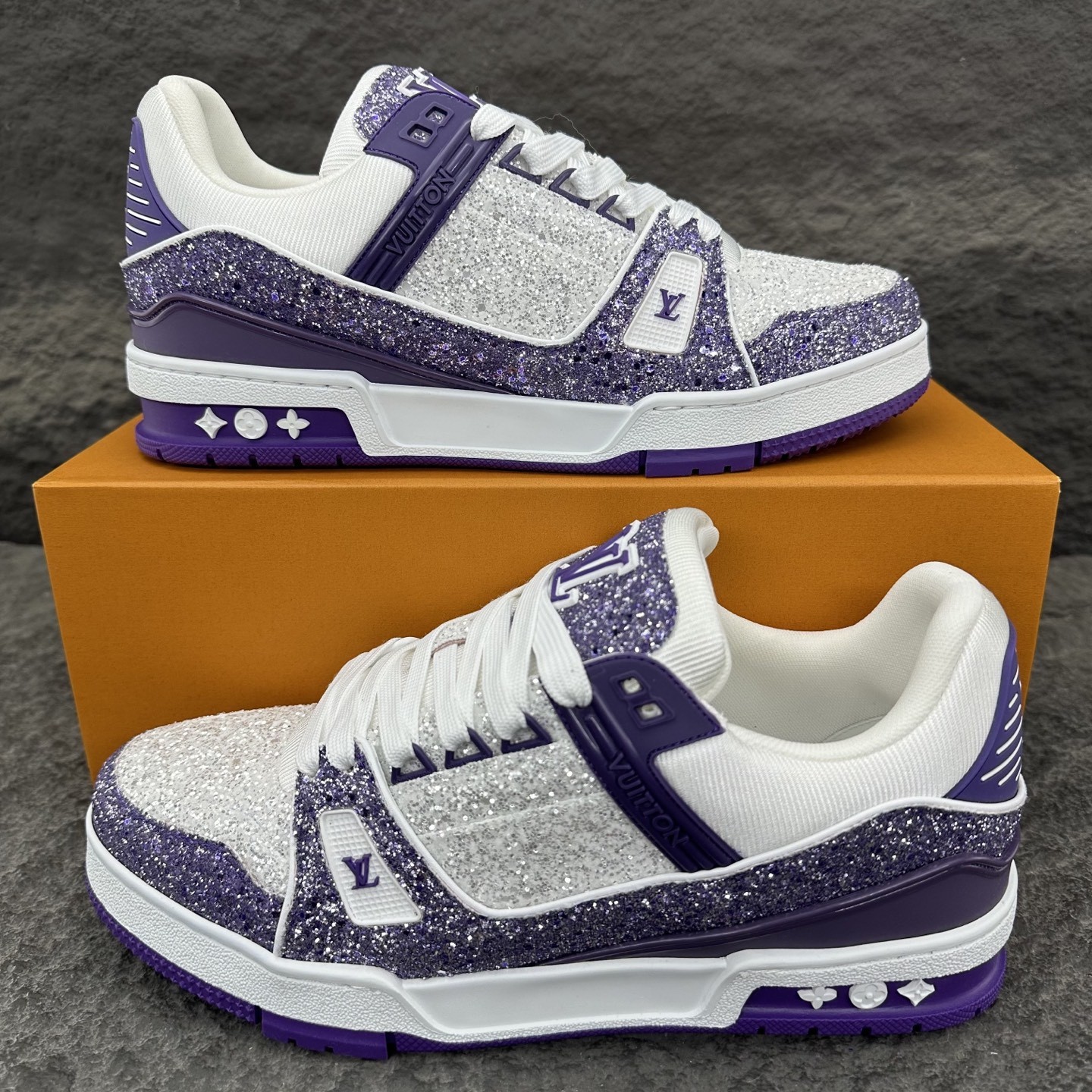 L X V TRAINER Sneakers