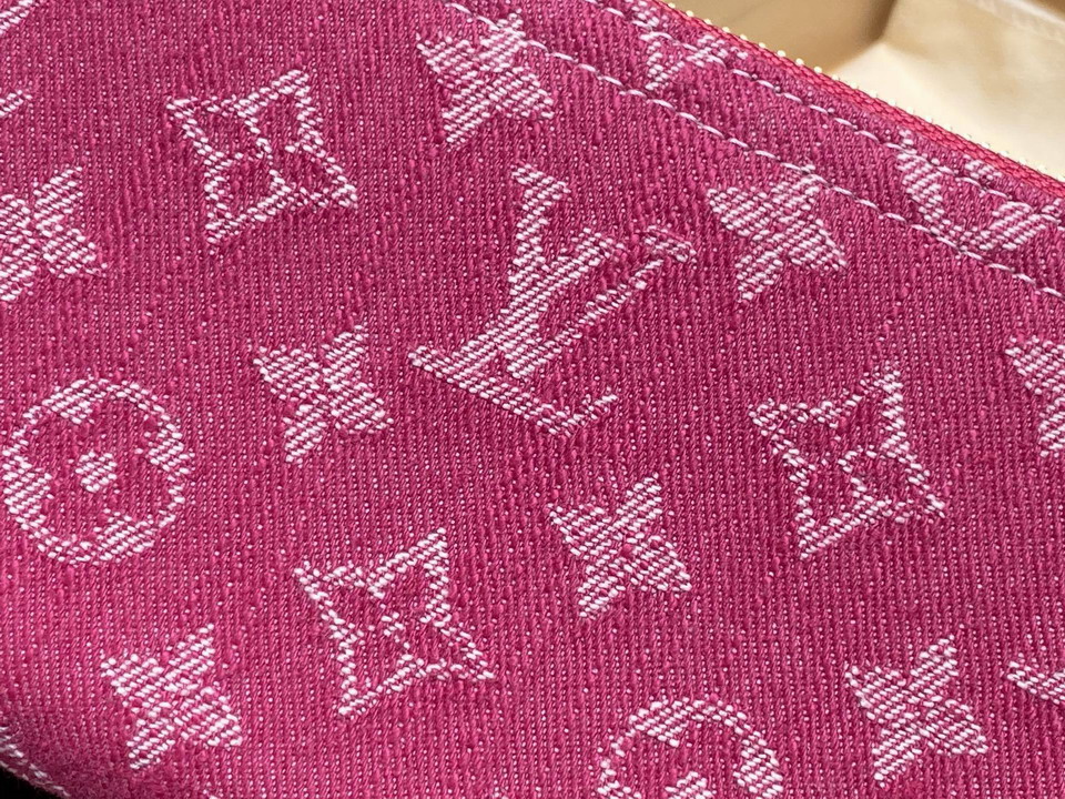 L X V Wallets(Multiple sizes) detail 24