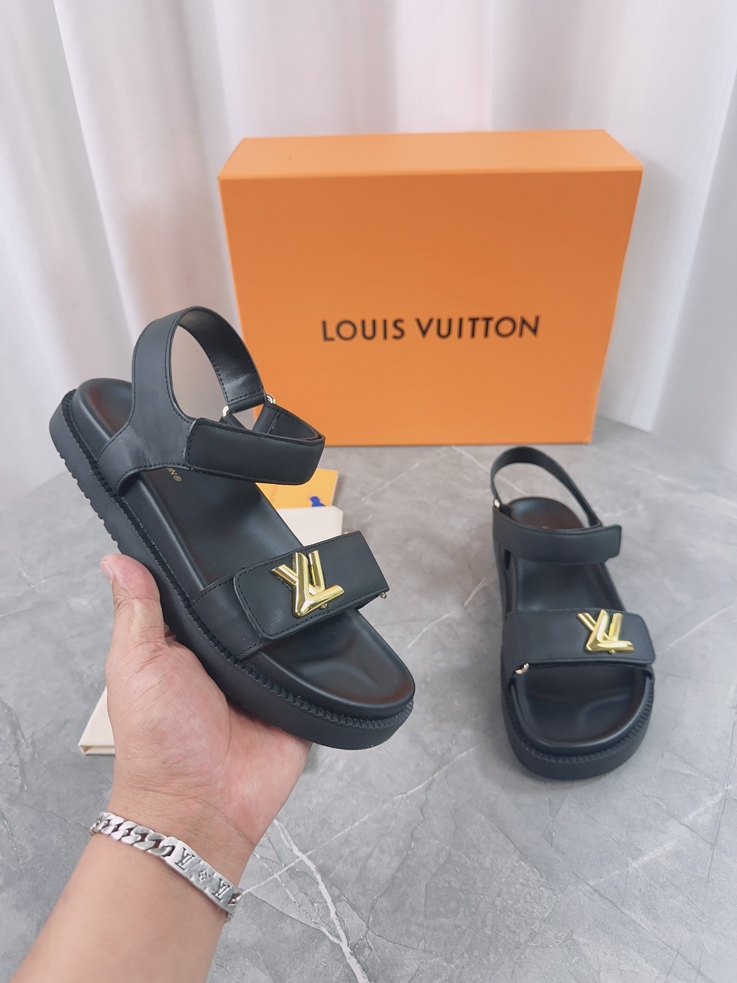 L X V SLIPPERS(Multiple colors) detail 6