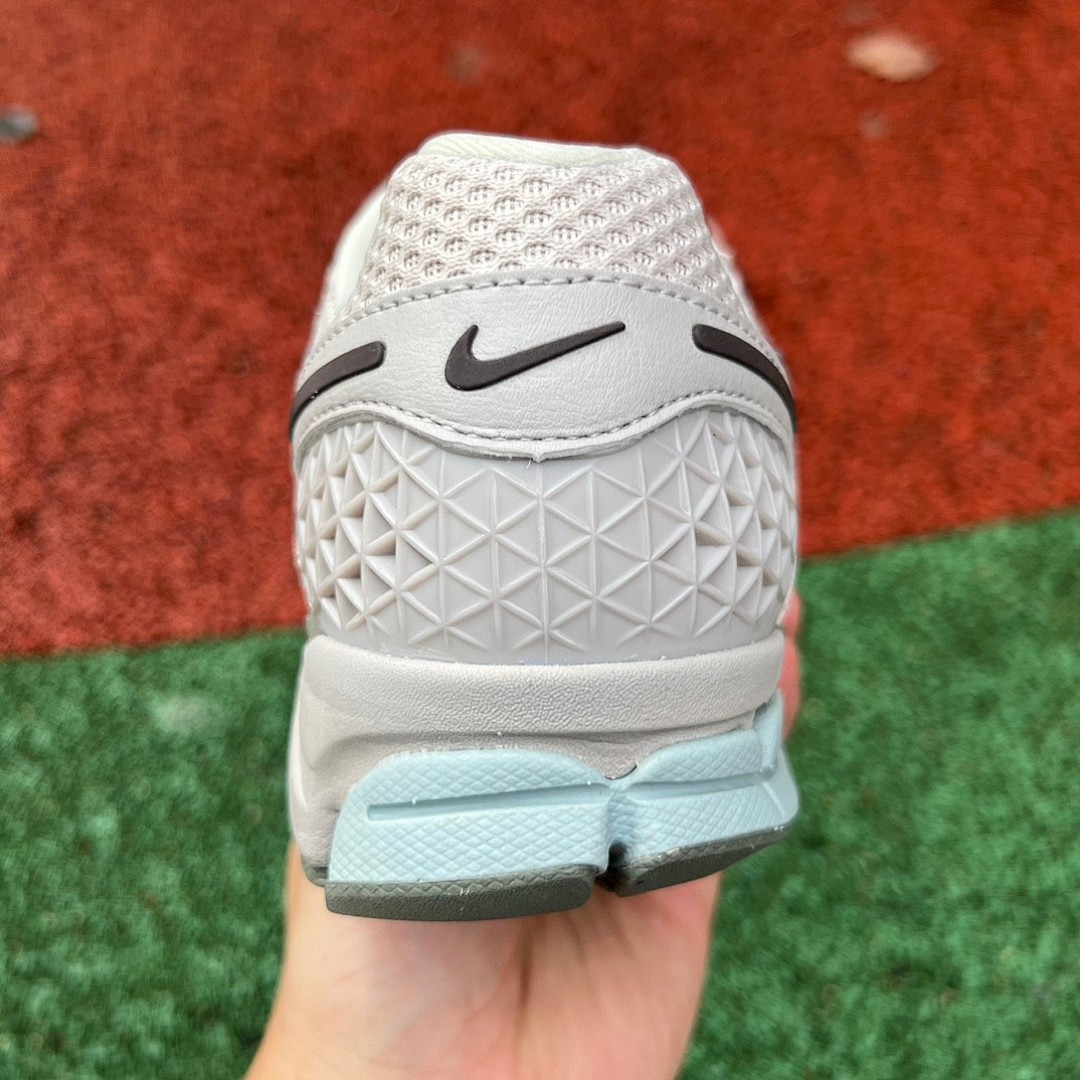 Nike Vomero 5 米灰蓝 Nike Zoom Vomero 5 米灰 低帮运动休闲跑步鞋 FZ3653-104