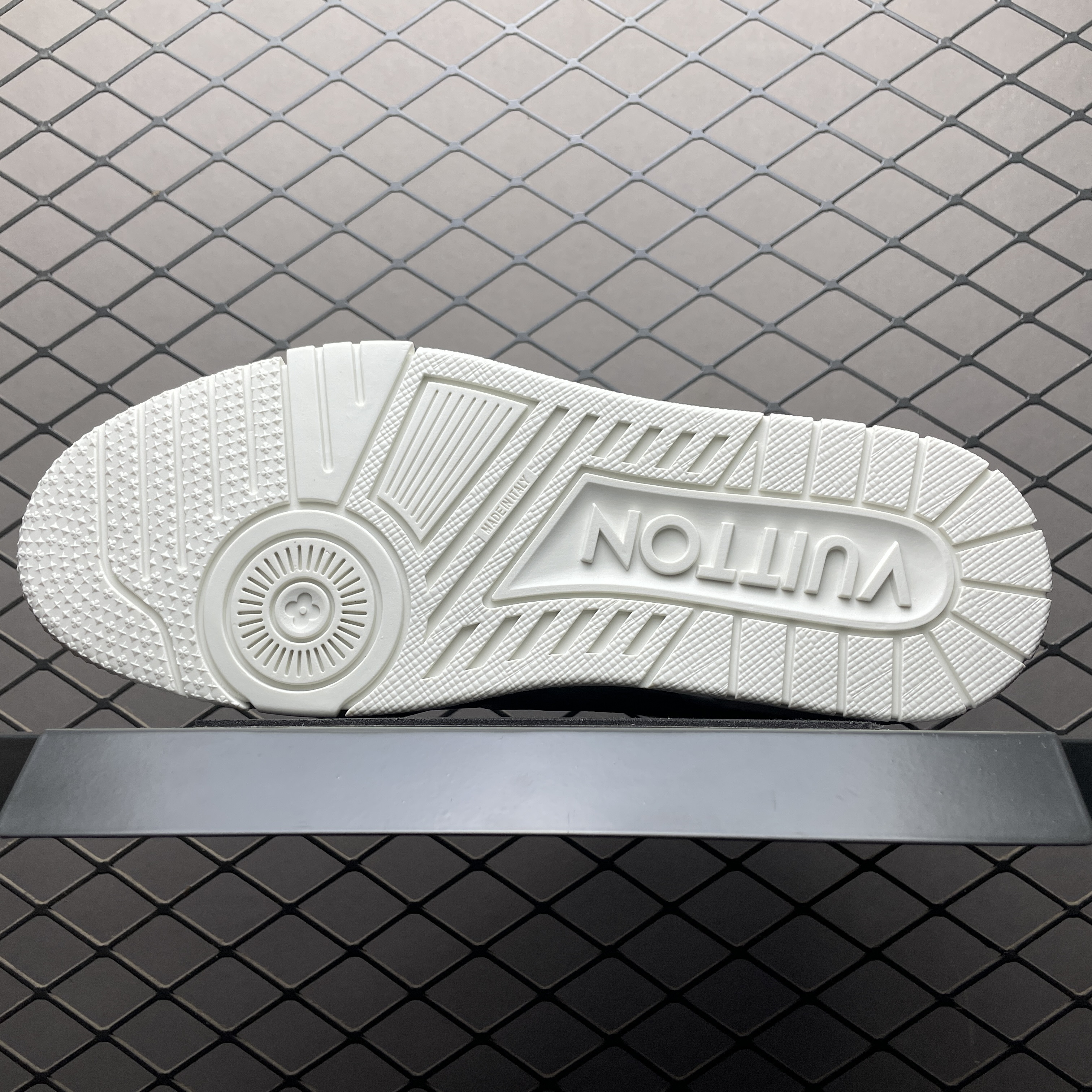 L X V TRAINER SNEAKERS detail 5