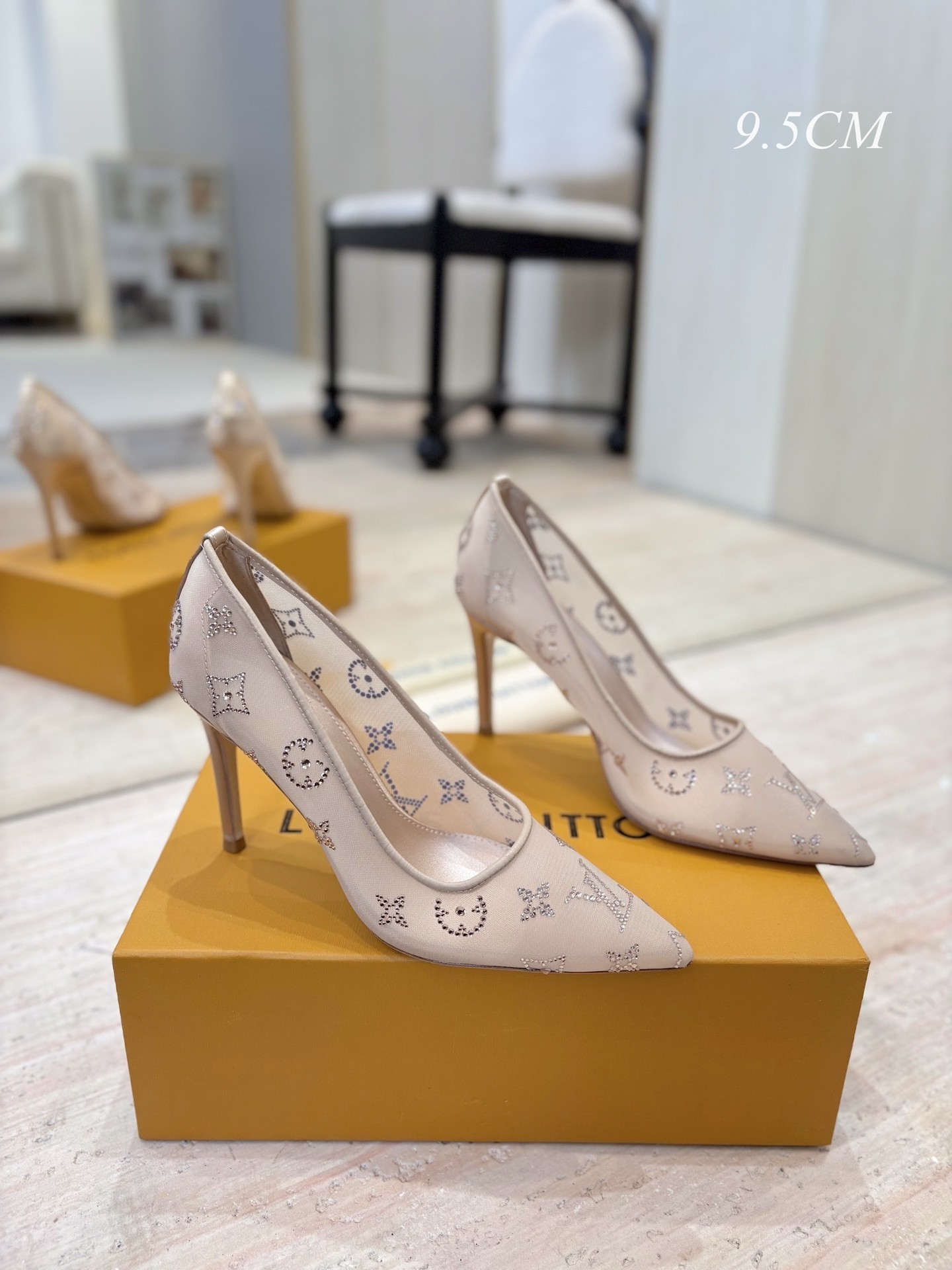 L X V High Heels 9.5cm detail 3