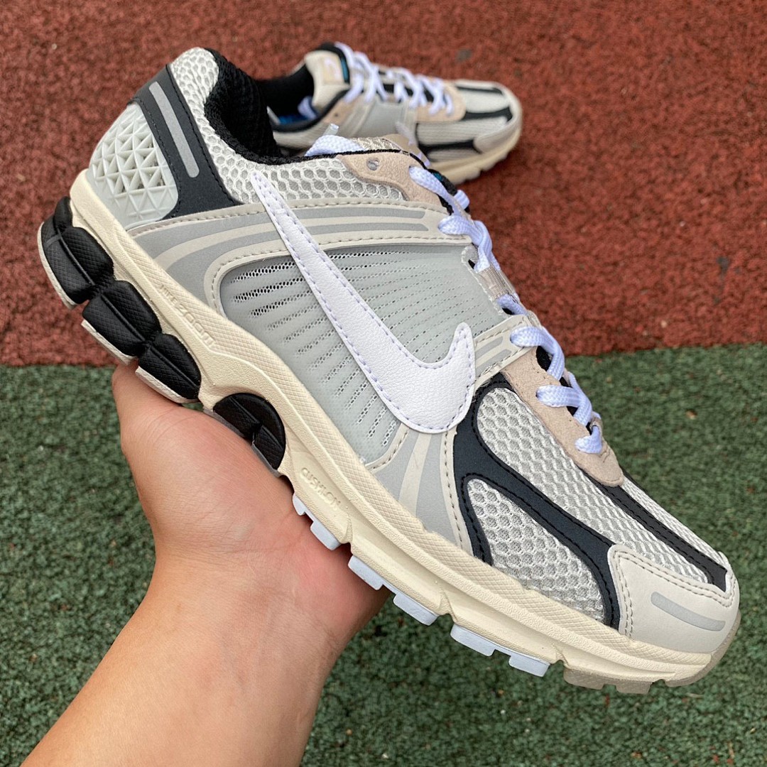Nike Zoom Vomero 5白黑荧光低帮运动跑步鞋FN7649-110