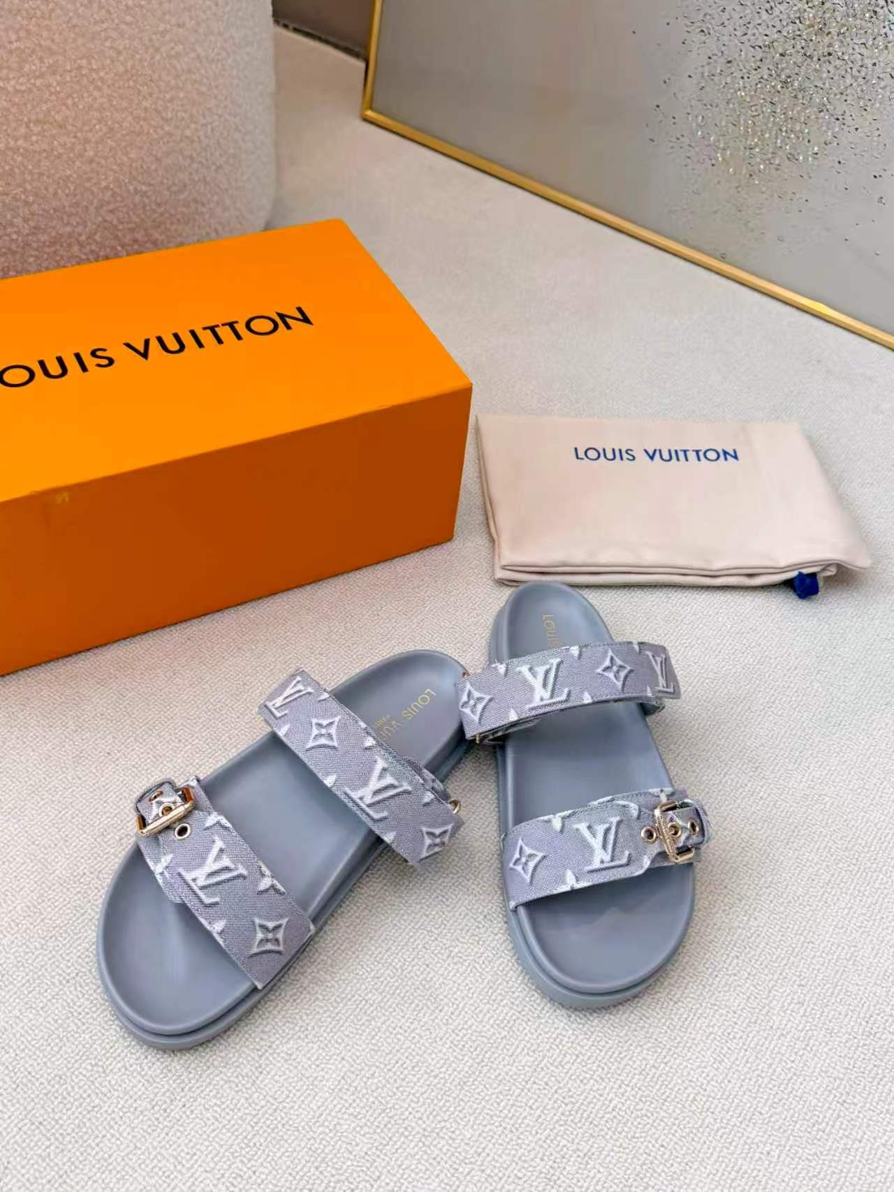 L X V SLIPPERS(Multiple colors) detail 8