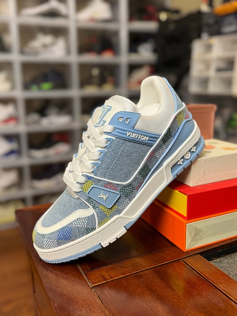 LV Trainer  仔蓝三彩棋盘格 尺码：36-46  48