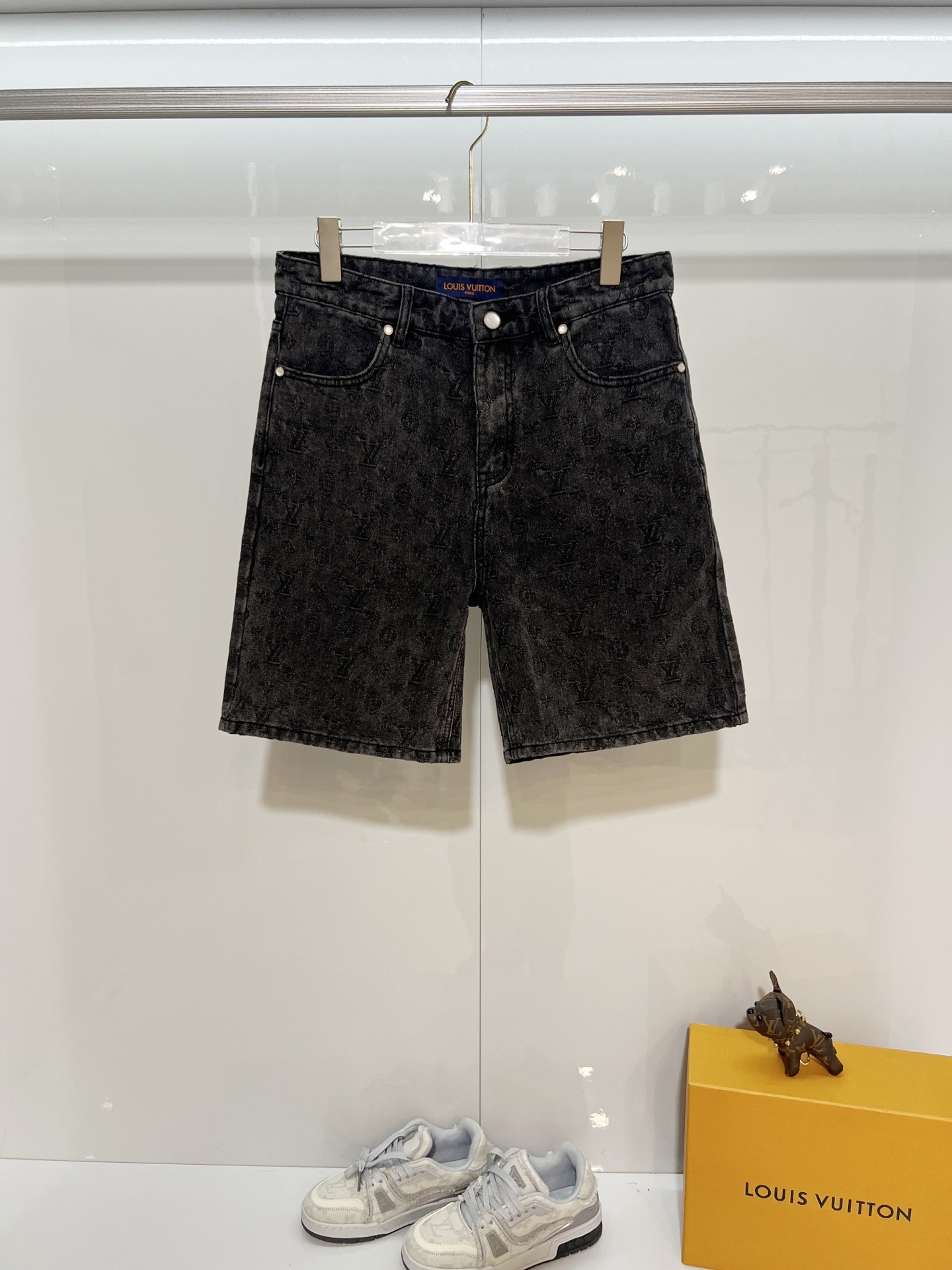 L X V Jeans Shorts