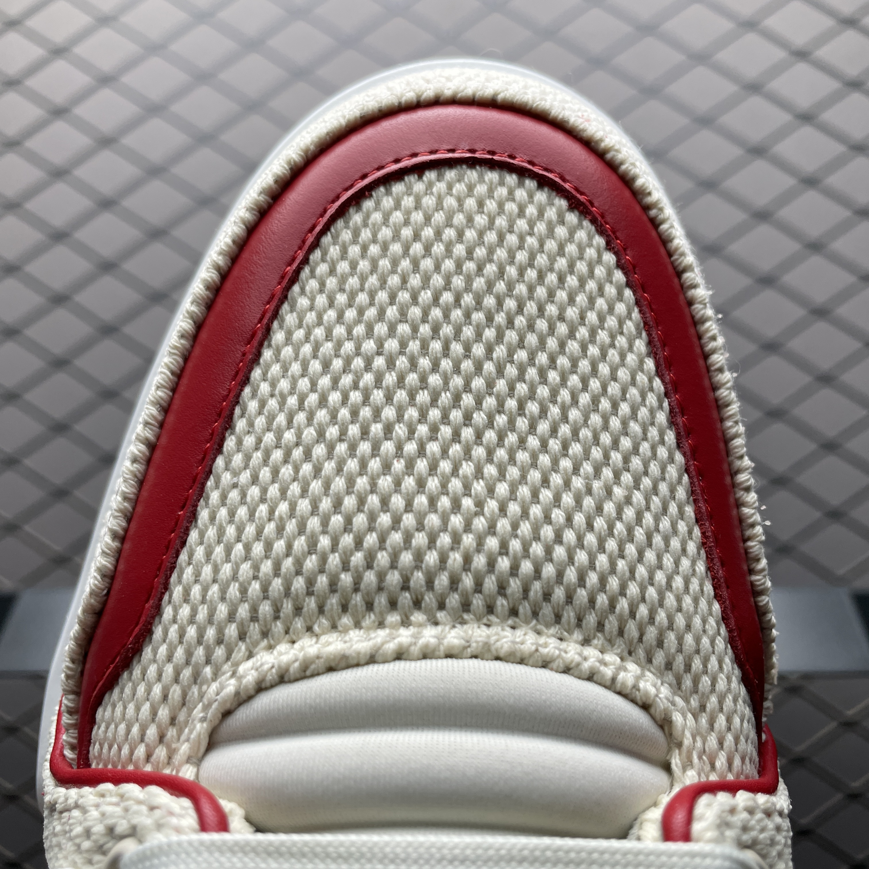 L X V TRAINER Sneakers detail 7