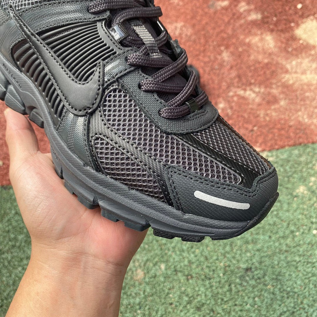 Zoom Vomero 5黑色 Nike Air Zoom Vomero 5防滑耐磨女款 低帮跑步鞋 bv1358-002