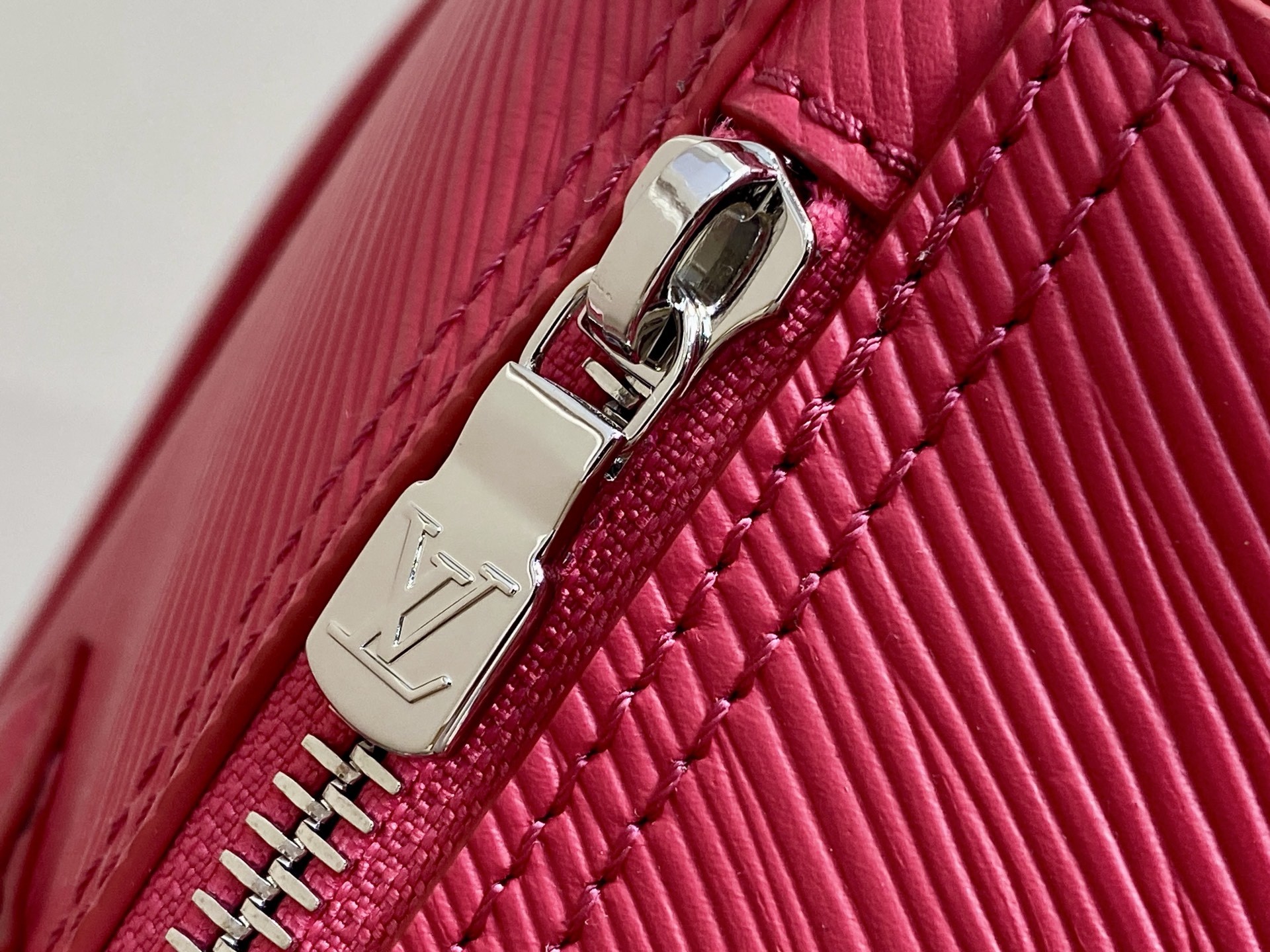 L X V Speedy soft 30 M29096 21x17x30cm detail 8