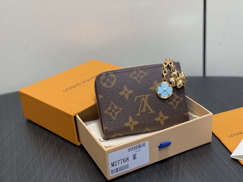 L X V Wallets(Multiple colors) detail 3