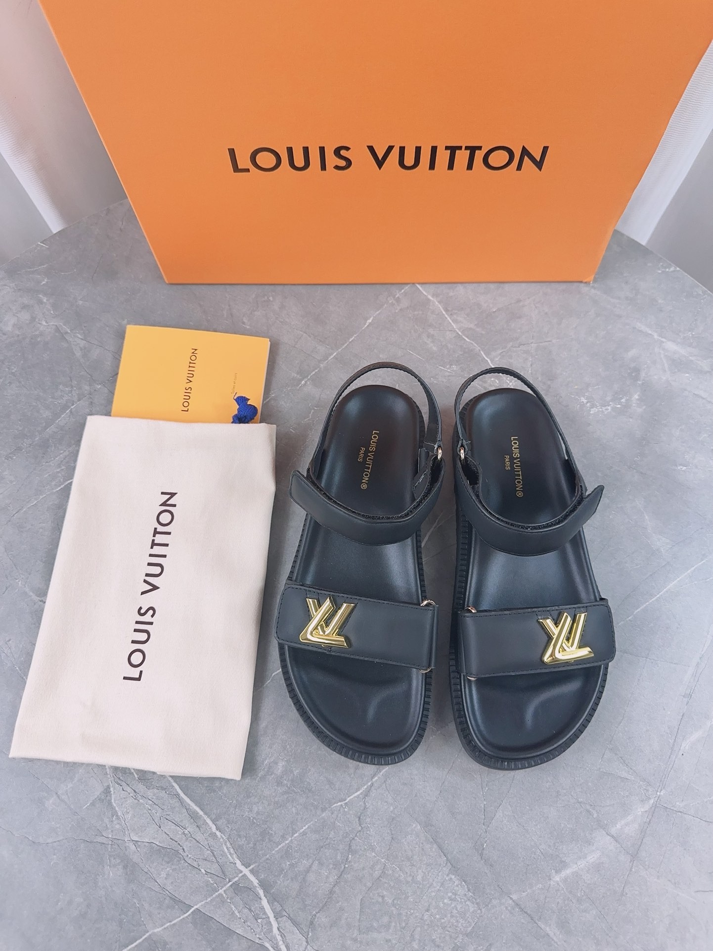L X V SLIPPERS(Multiple colors) detail 2