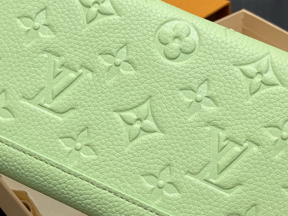 L X V Wallets(Multiple sizes) detail 15