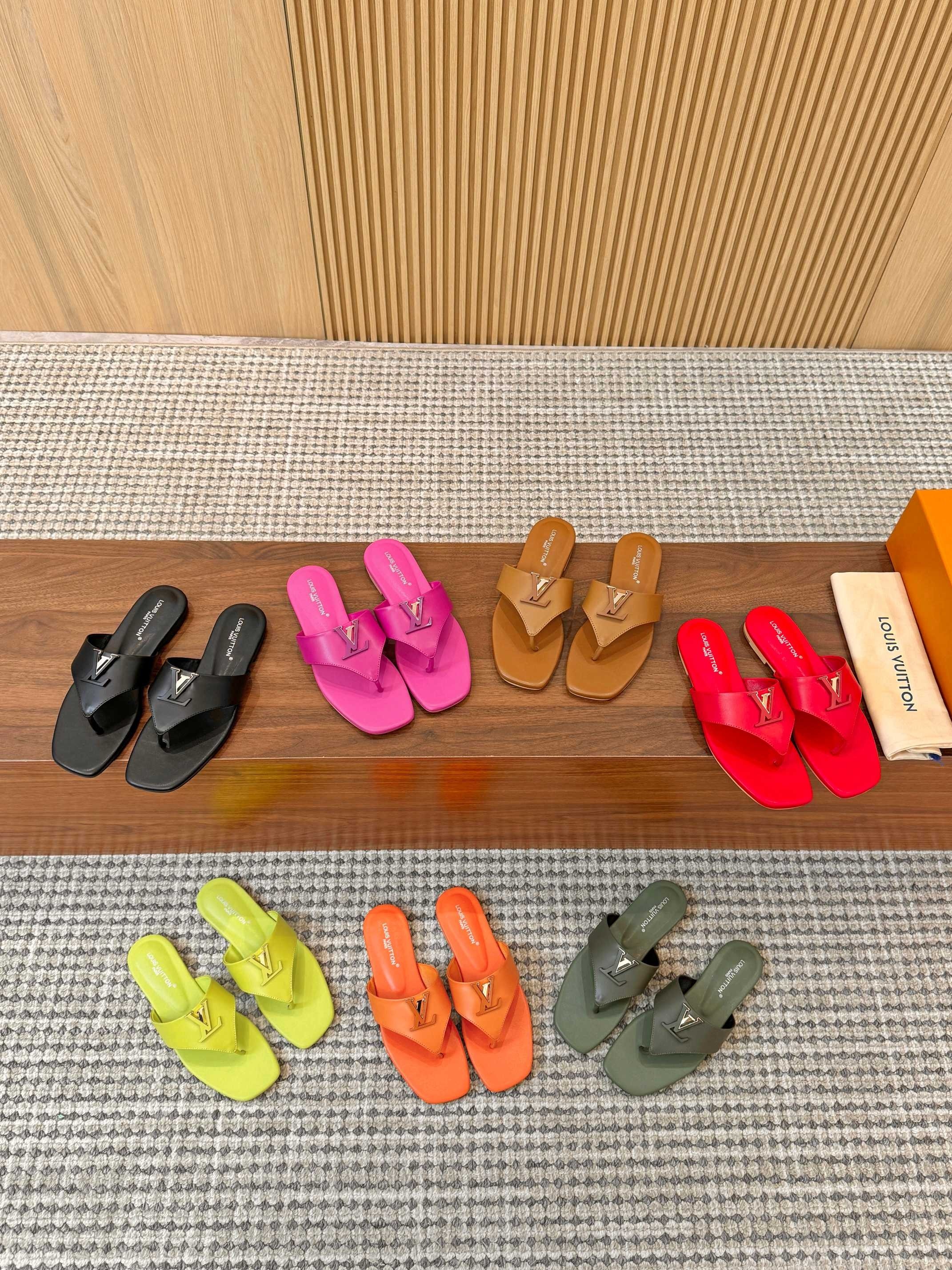 L X V SLIPPERS（Multiple colors）