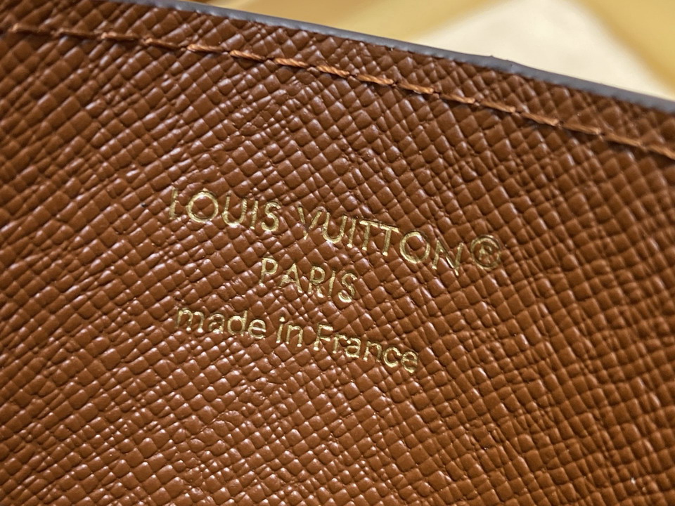 L X V Wallets(Multiple sizes) detail 8