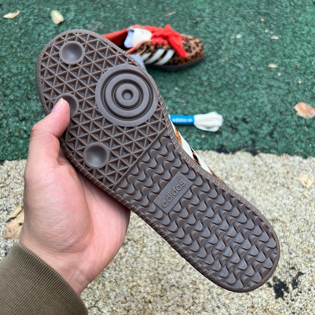 阿迪达斯德训豹纹橙色 s2纯原版 阿迪达斯Adidas Samba OG经典豹纹低帮休闲德训板鞋JI2734