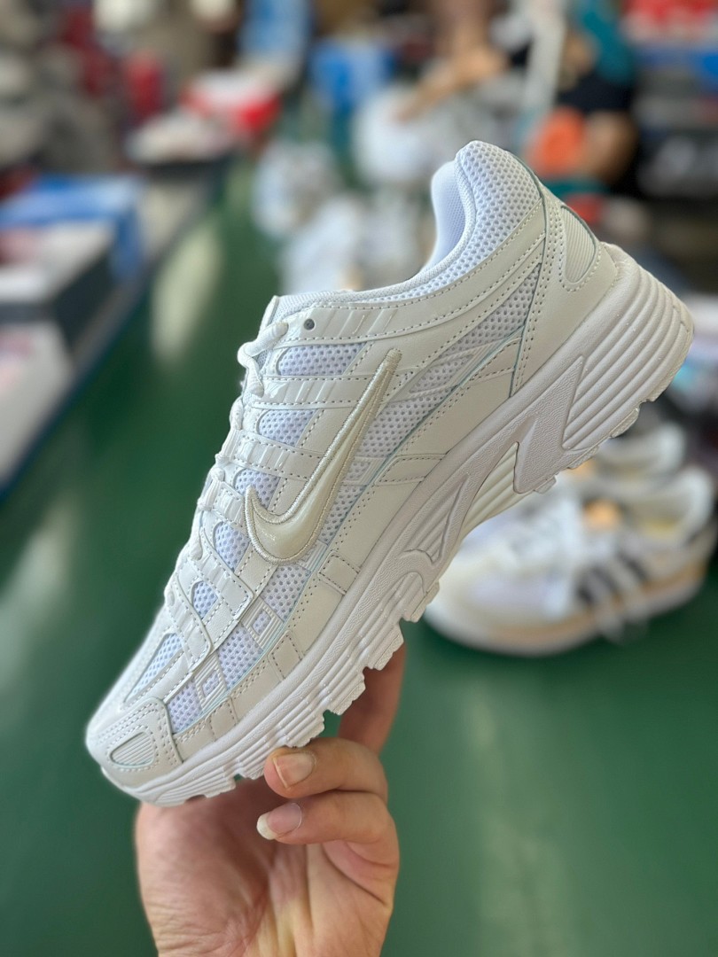 NIKE P-6000 全白 原装订单 外围平台专供 复古科技个性老爹鞋P-6000 灵感来源于 Pegasus 25 和 Pegasus 2006