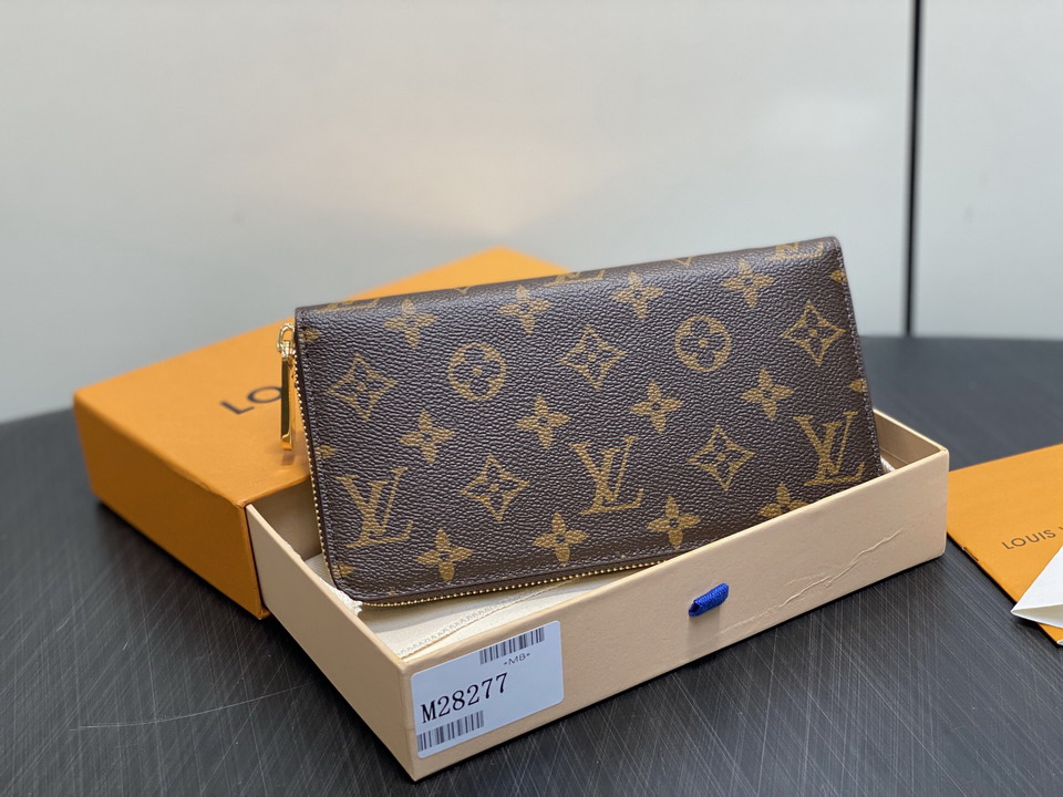 L X V Wallets(Multiple colors) detail 3