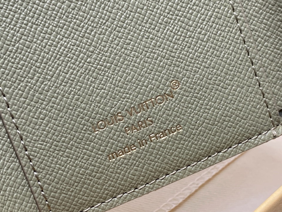 L X V Wallets(Multiple sizes) detail 17