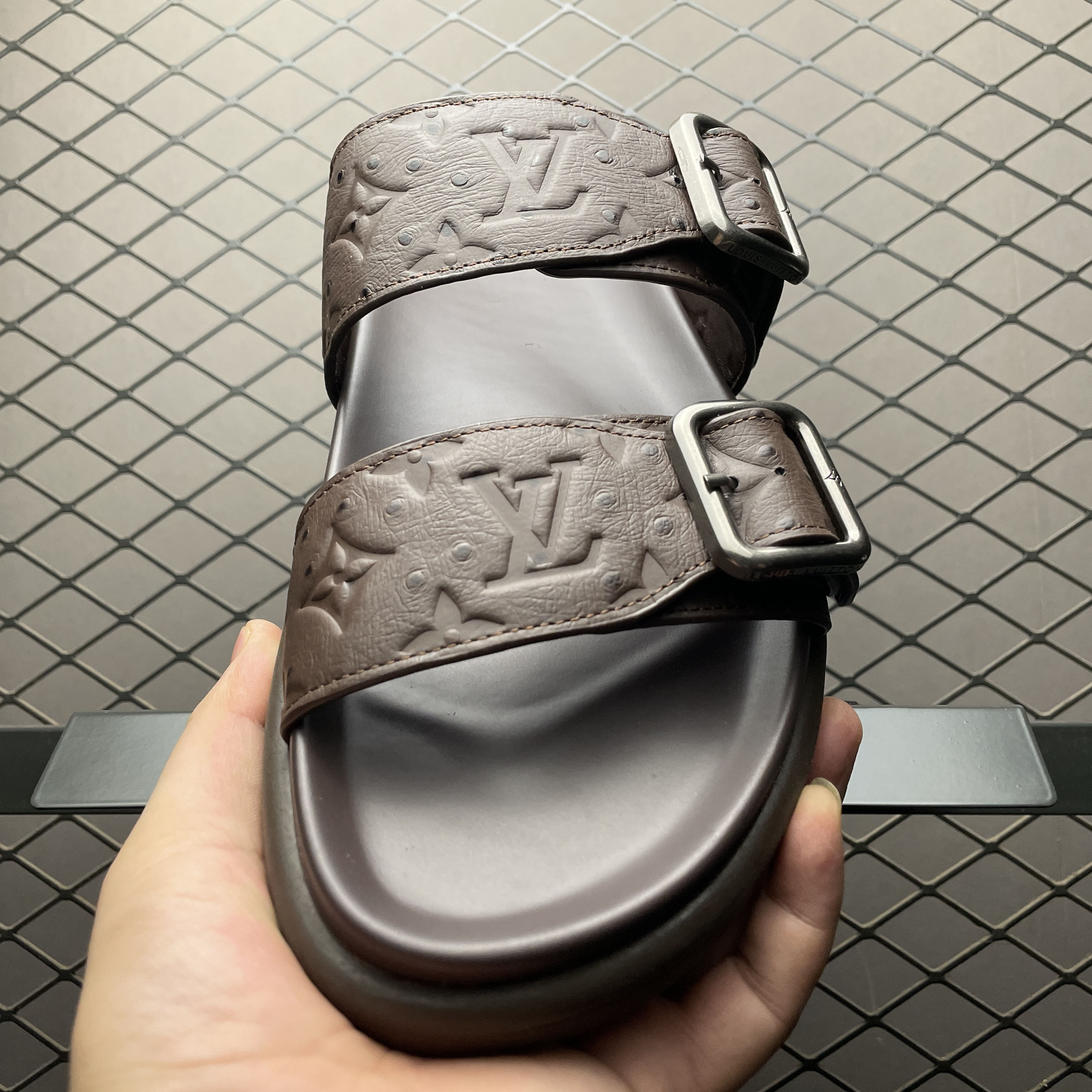 L X V Venice slippers(Multiple colors) detail 36
