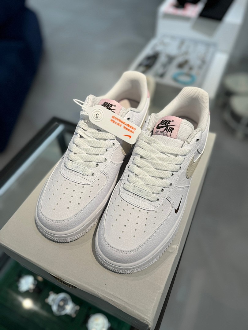 纯原版‼️空军af1小钩白粉色 Nike AIR Force 1 Low 空军一号HF9992-100
