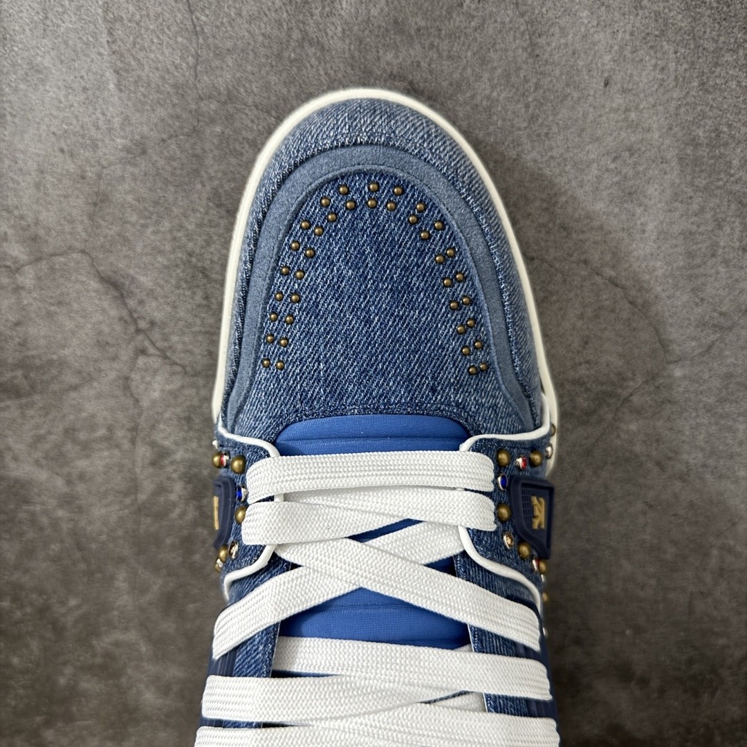 L X V Sneakers detail 7