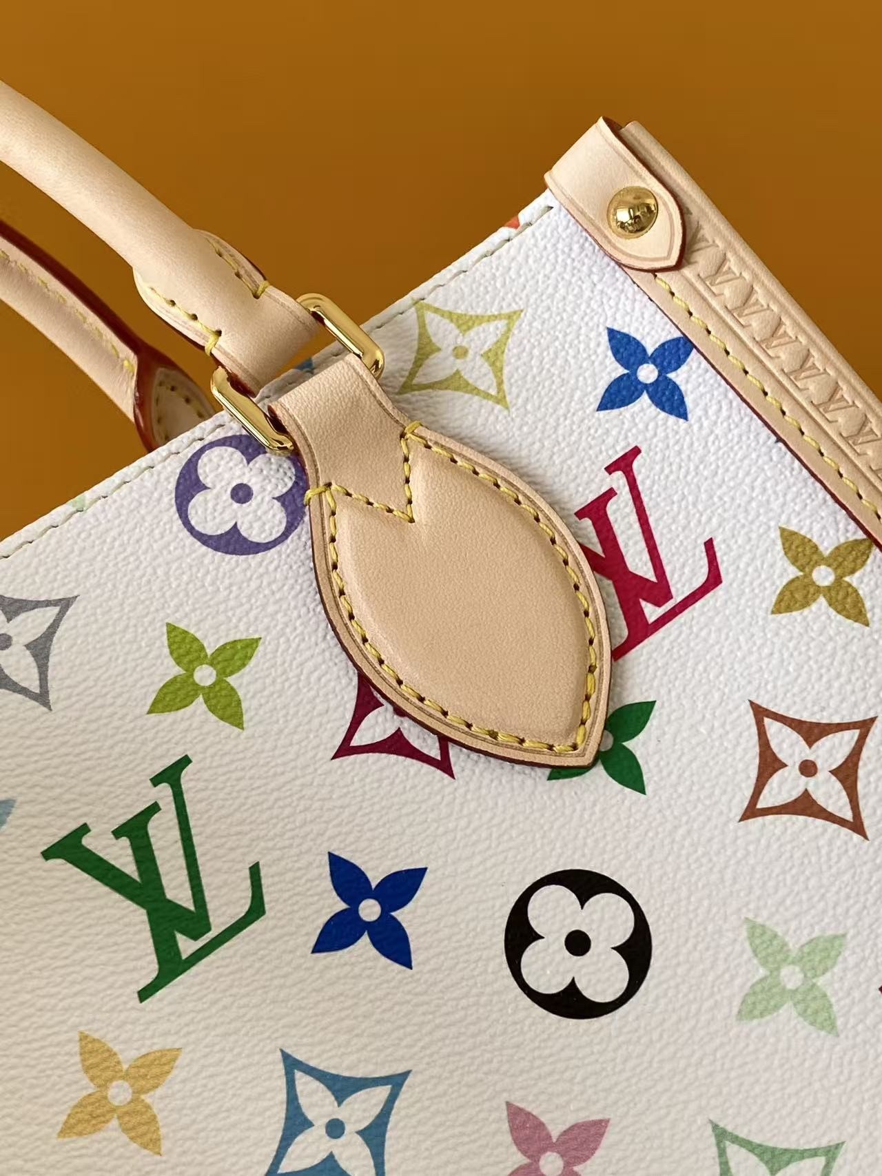 L X V x TM ONTHEGO M27580 Size:25x19x11.5cm detail 6