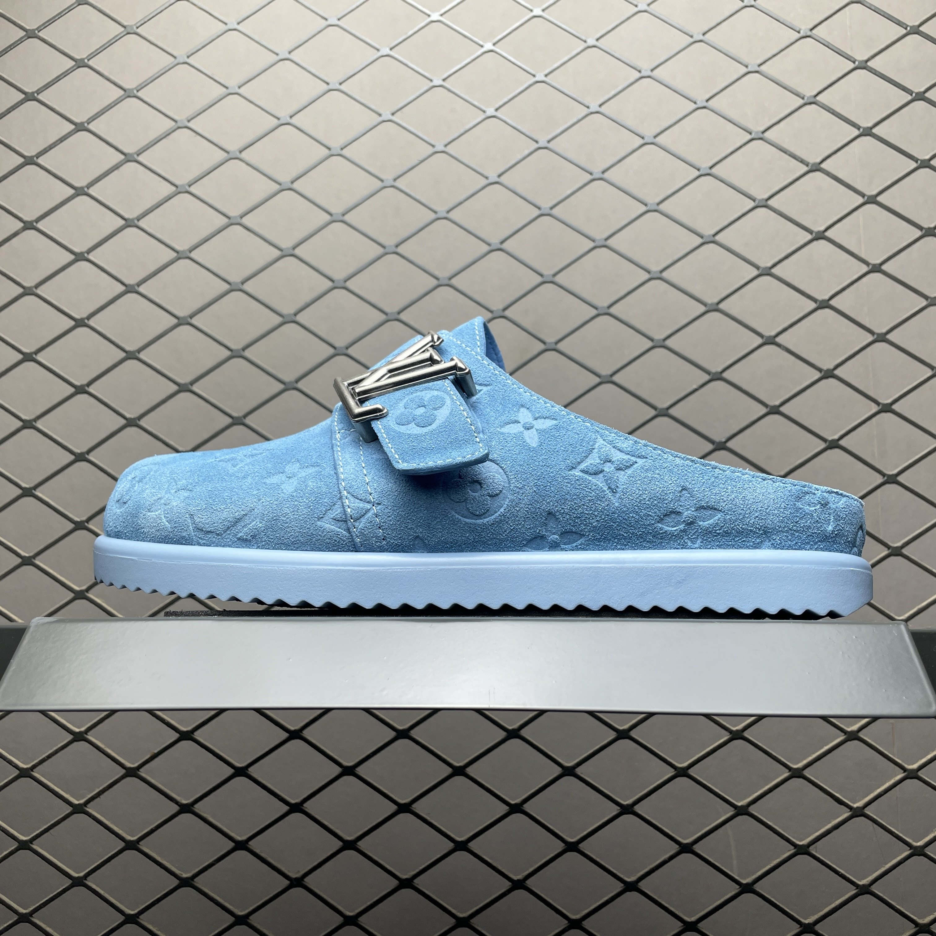 L X V Easy slippers(Multiple colors) detail 2