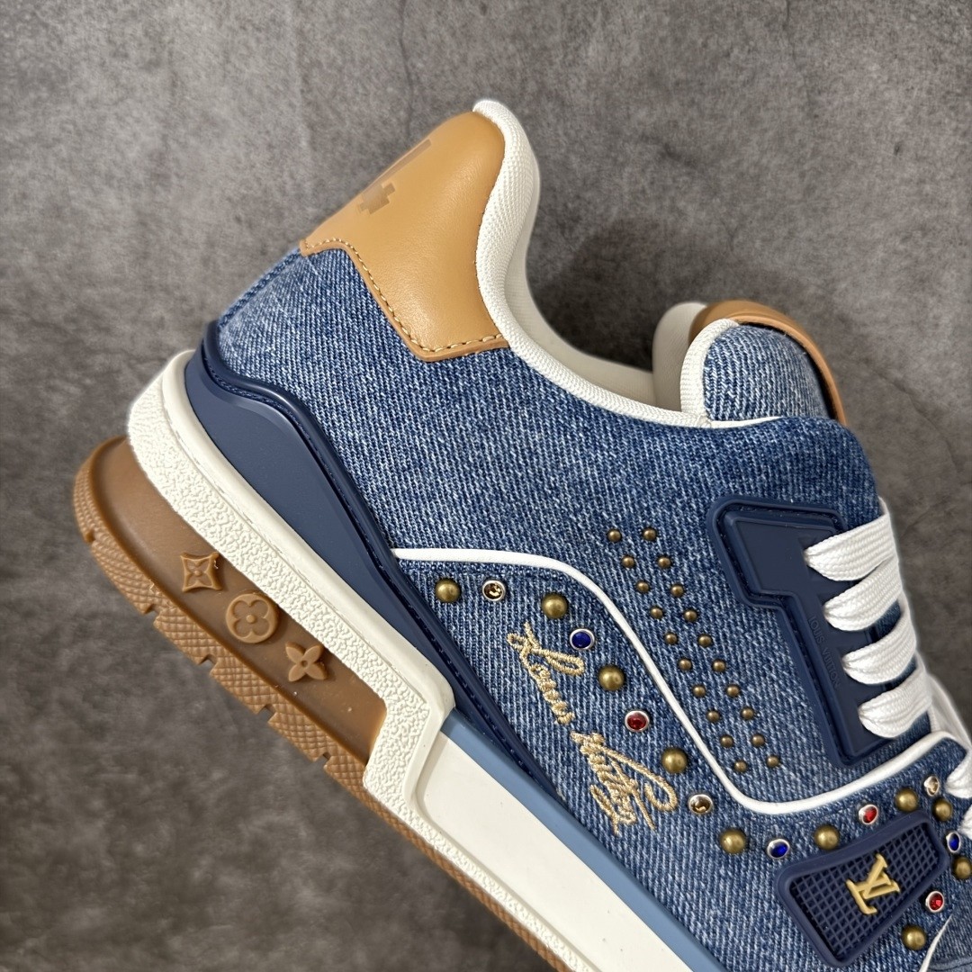 L X V Sneakers detail 5