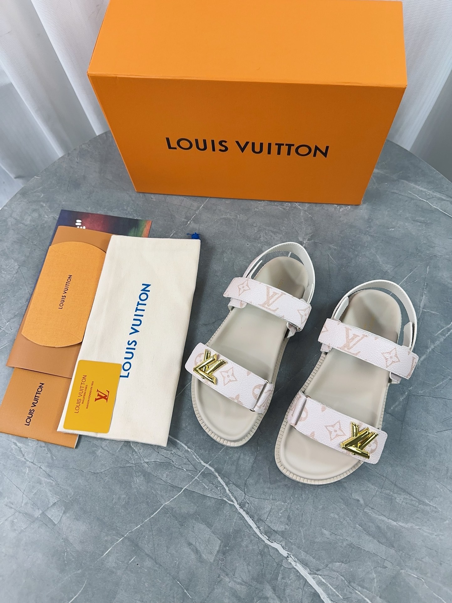 L X V SLIPPERS(Multiple colors) detail 8