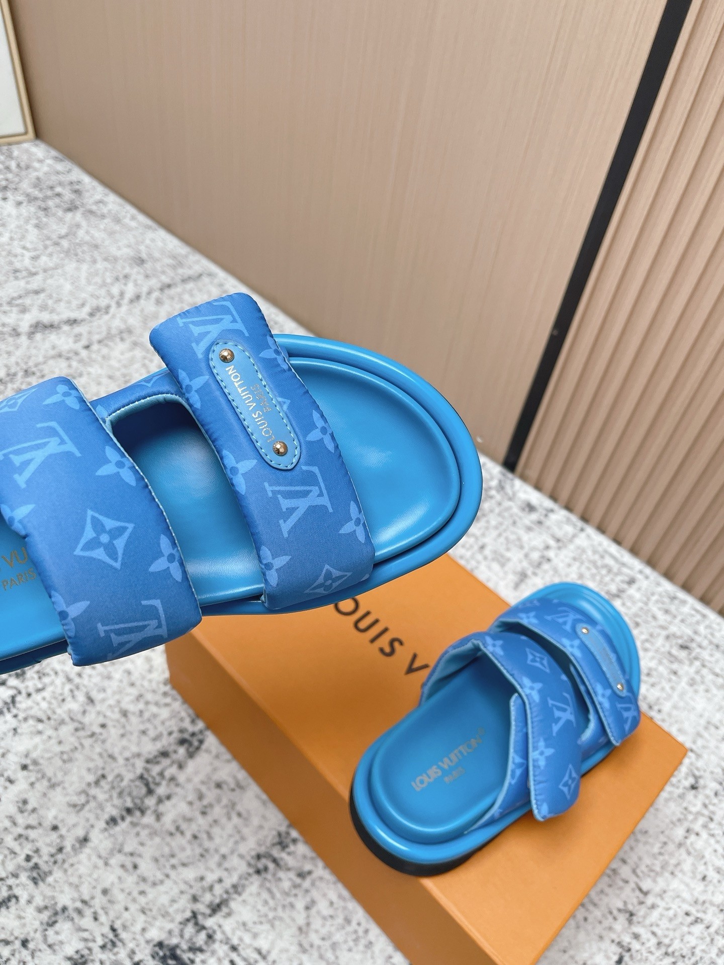 L X V SLIPPERS detail 8