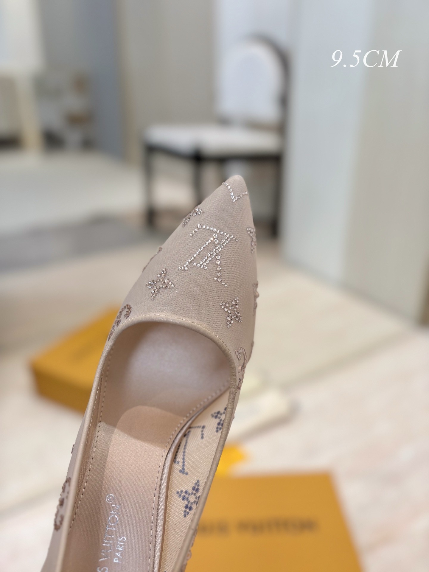 L X V High Heels 9.5cm detail 9